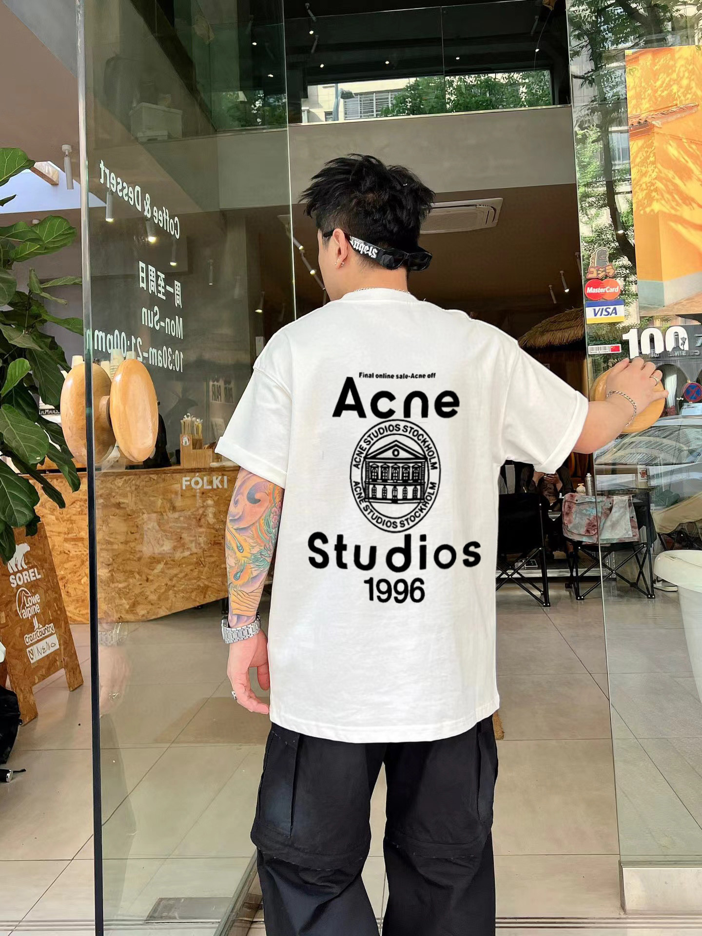         ACNE 新款字母印花双层重工短袖T桖 字母图案不管是