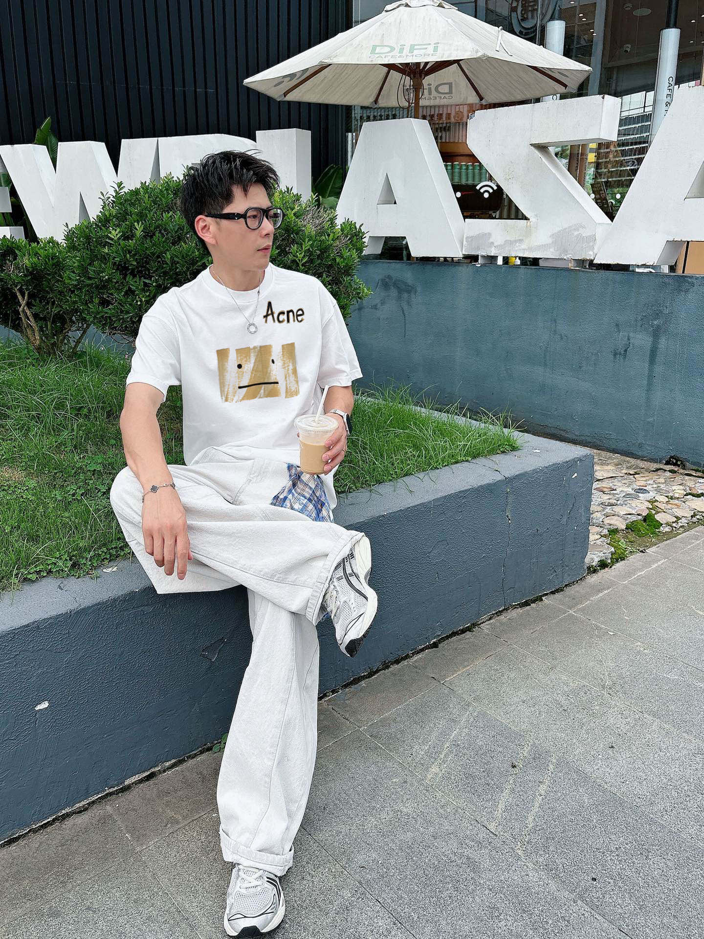  ACNE 新款字母印花双层重工短袖T桖  字母图案不管是T桖还是卫衣都是每年的爆款单品  前幅大面积印
