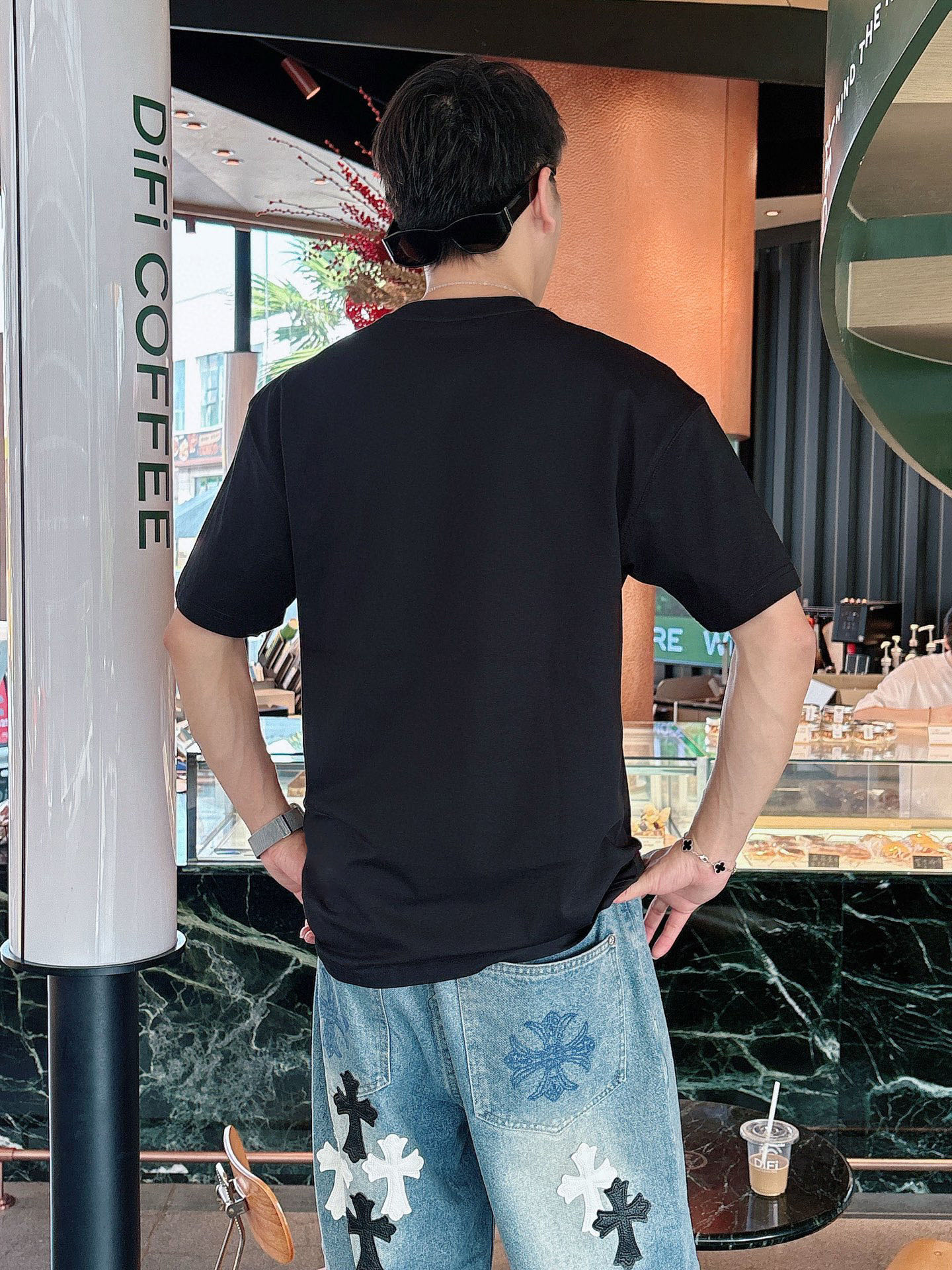  ACNE 新款字母印花双层重工短袖T桖  字母图案不管是T桖还是卫衣都是每年的爆款单品  前幅大面积印