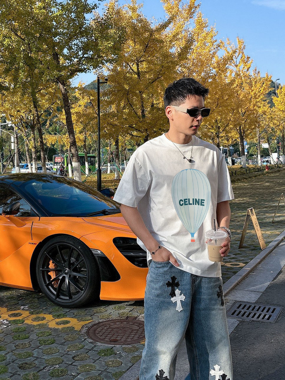 ￼        CE 新款字母印花双层重工短袖T桖  字母图案不管是T桖还是卫衣都是每年的爆款单品  