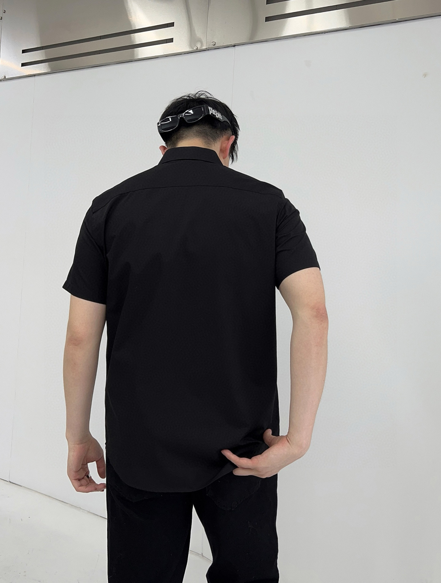  AM 专柜最新款男士必备款短袖衬衫,100%天然棉,舒服透气,原单狠货,原版面料,柔软舒适,上身