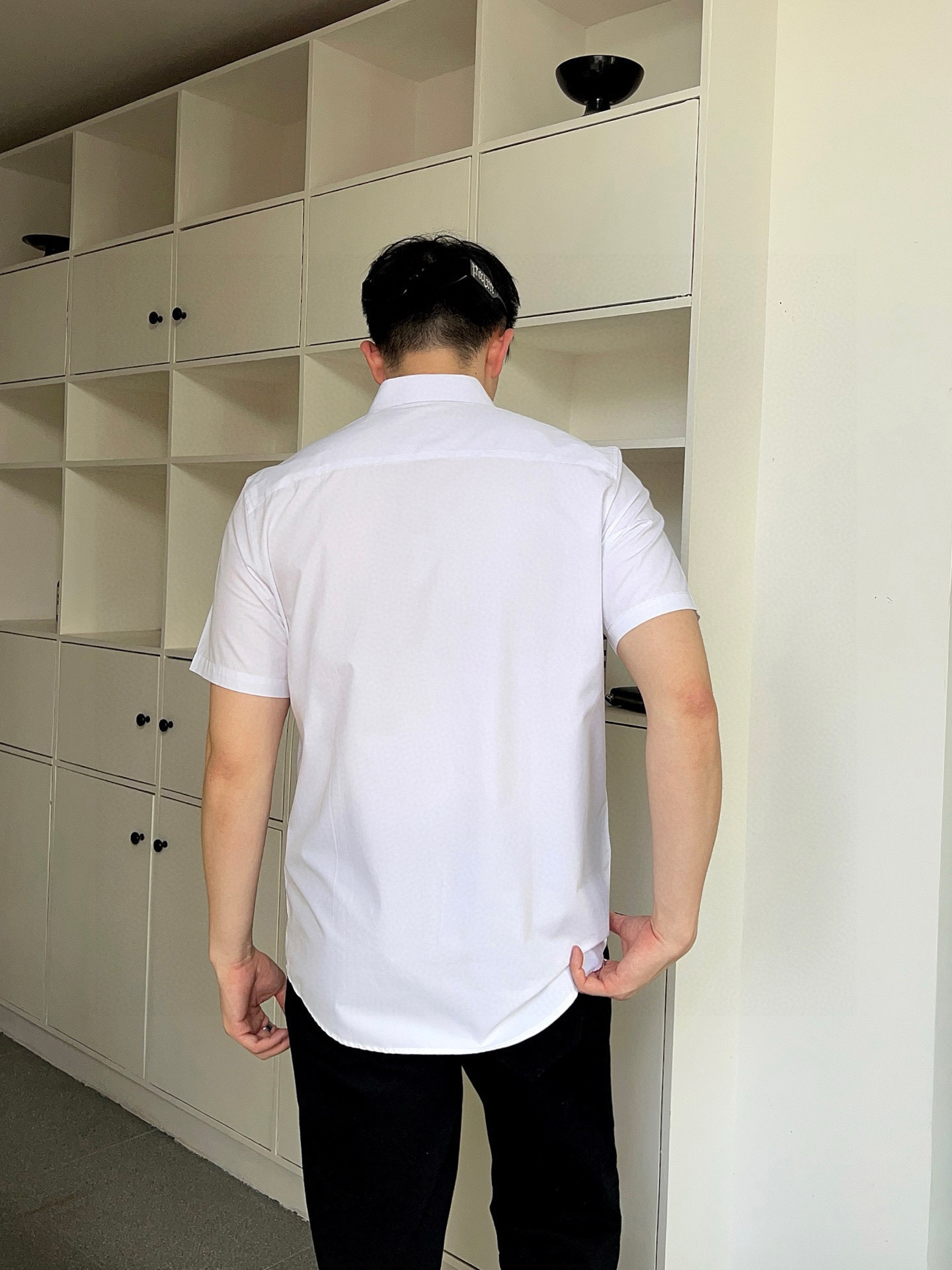  迪奥 专柜最新款男士必备款短袖衬衫,100%天然棉,舒服透气,原单狠货,原版面料,柔软舒适,上身