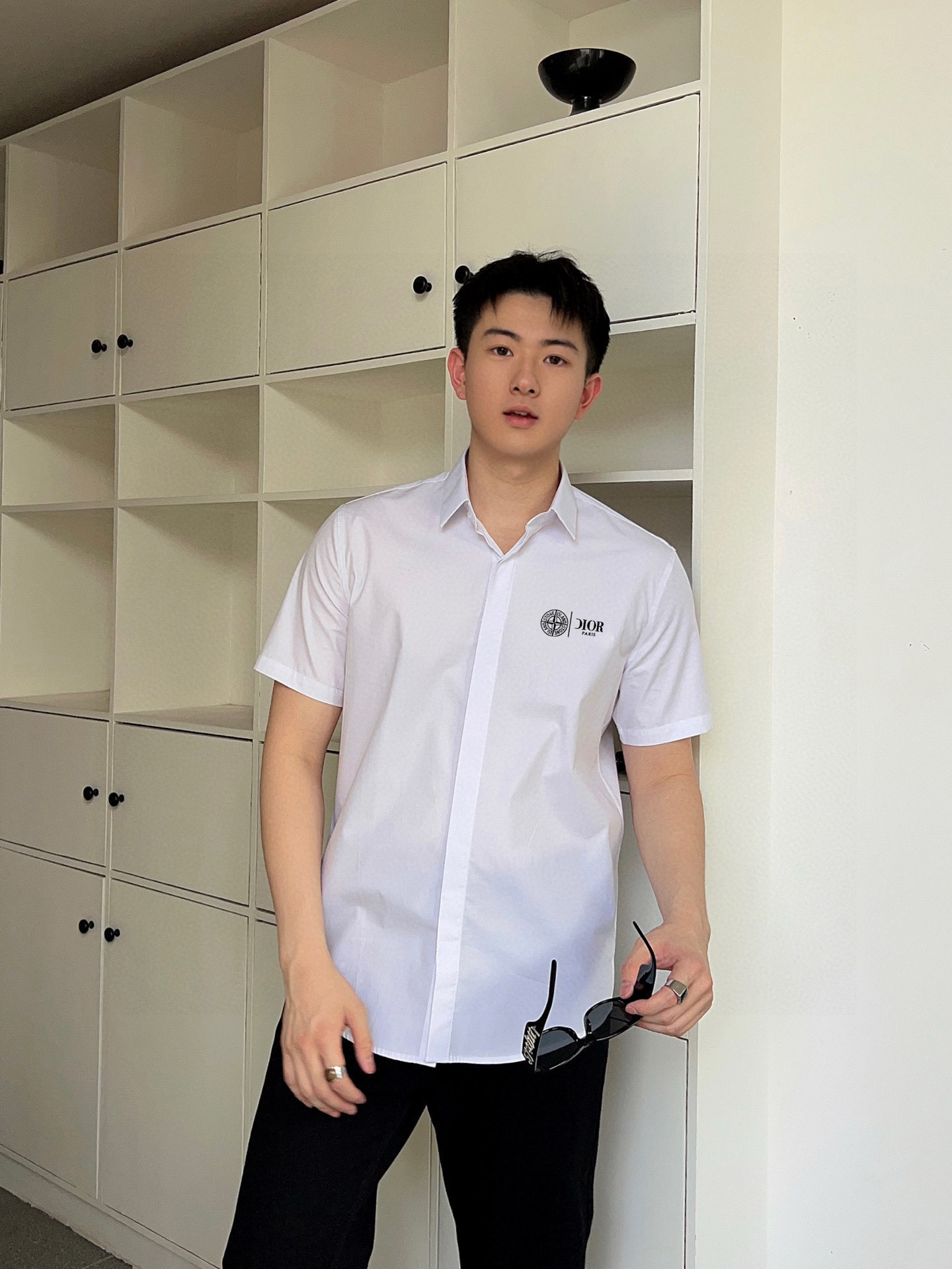  迪奥 专柜最新款男士必备款短袖衬衫,100%天然棉,舒服透气,原单狠货,原版面料,柔软舒适,上身