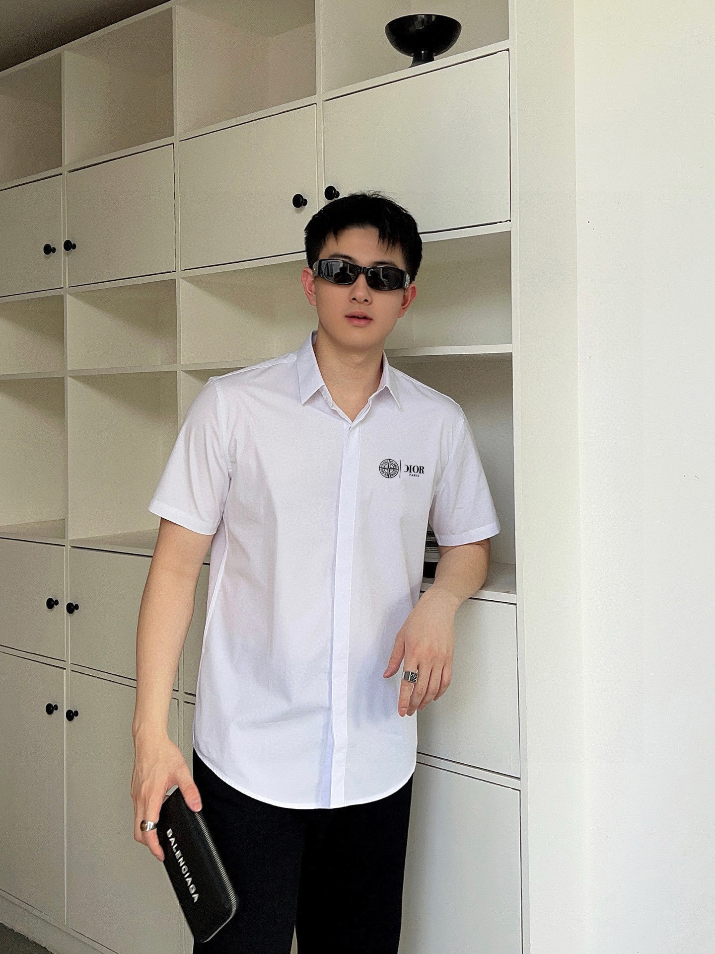  迪奥 专柜最新款男士必备款短袖衬衫,100%天然棉,舒服透气,原单狠货,原版面料,柔软舒适,上身