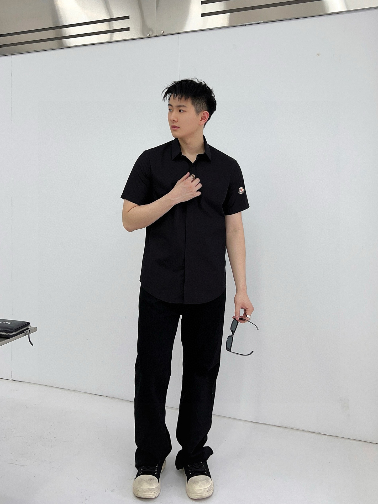  蒙口 专柜最新款男士必备款短袖衬衫,100%天然棉,舒服透气,原单狠货,原版面料,柔软舒适,上身