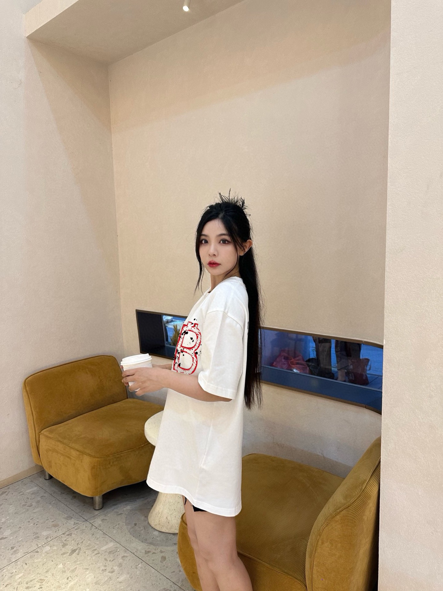 ￼ ￼ ￼ ￼ ￼ ￼ ￼ ￼ ￼￼ 巴黎世家 新款字母印花双层重工短袖T桖 字母图案不管是T桖还是卫衣