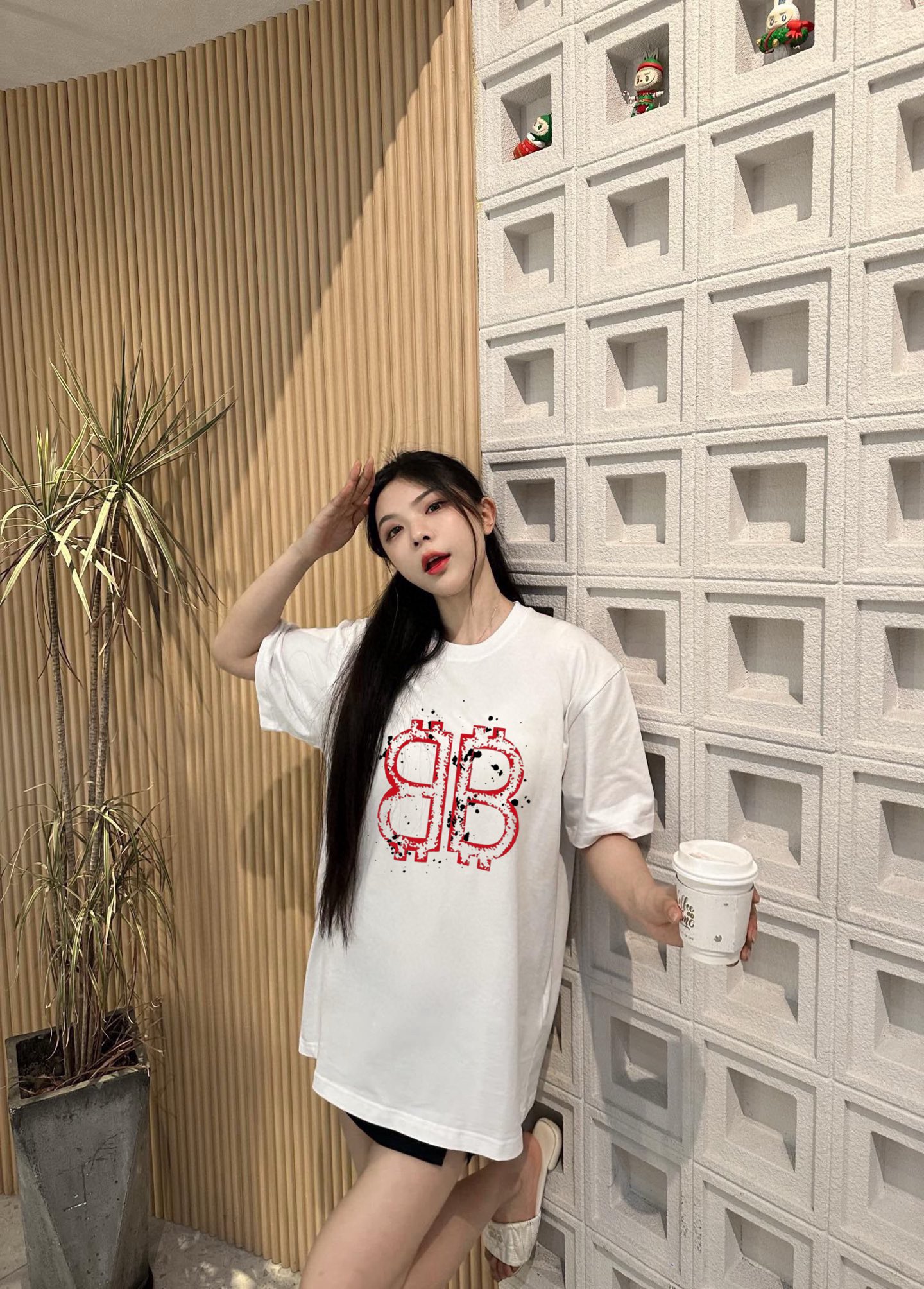 ￼ ￼ ￼ ￼ ￼ ￼ ￼ ￼ ￼￼ 巴黎世家 新款字母印花双层重工短袖T桖 字母图案不管是T桖还是卫衣