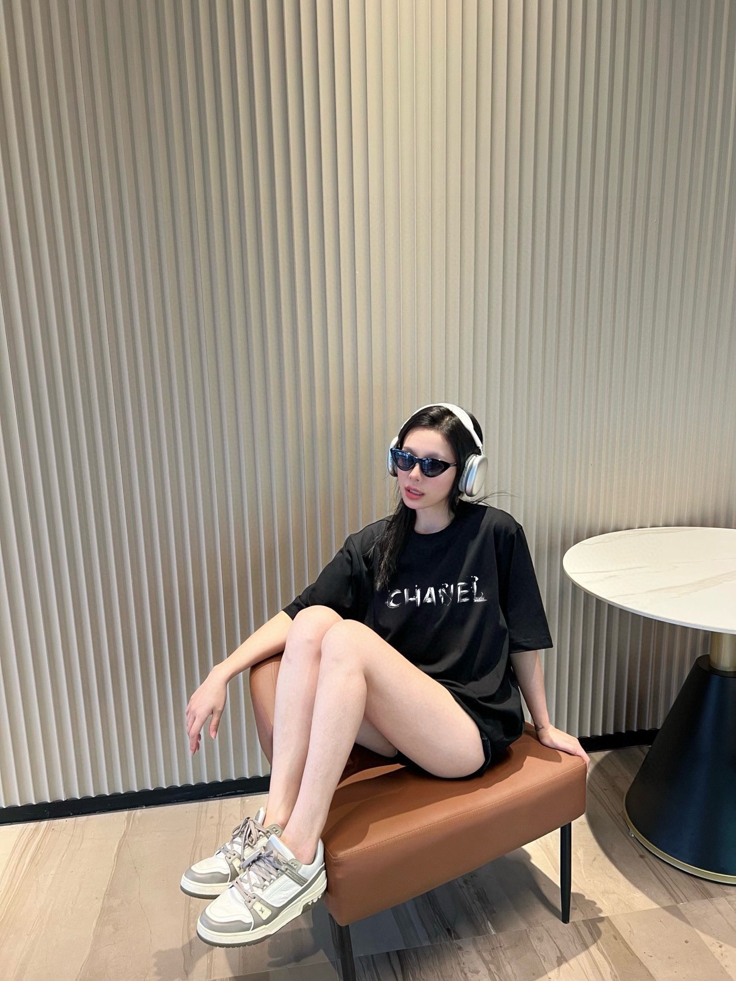 ￼ ￼ ￼ ￼ ￼ 香奈儿 新款字母印花双层重工短袖T桖 字母图案不管是T桖还是卫衣都是每年的爆款单品 