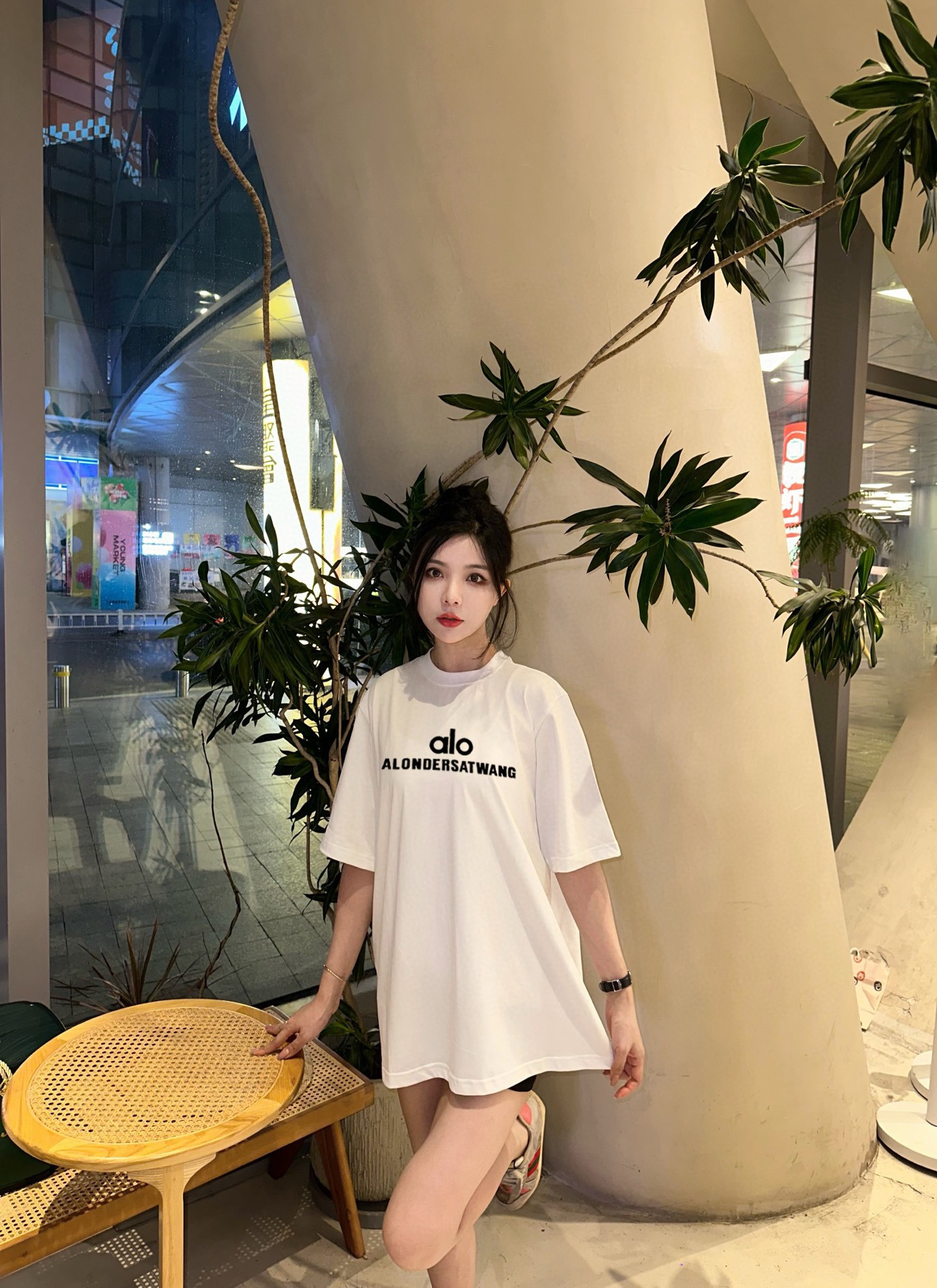 ￼ ￼ ￼ ￼ ￼ ￼ ￼ ￼ ￼￼ ALO 新款字母印花双层重工短袖T桖 字母图案不管是T桖还是卫衣都