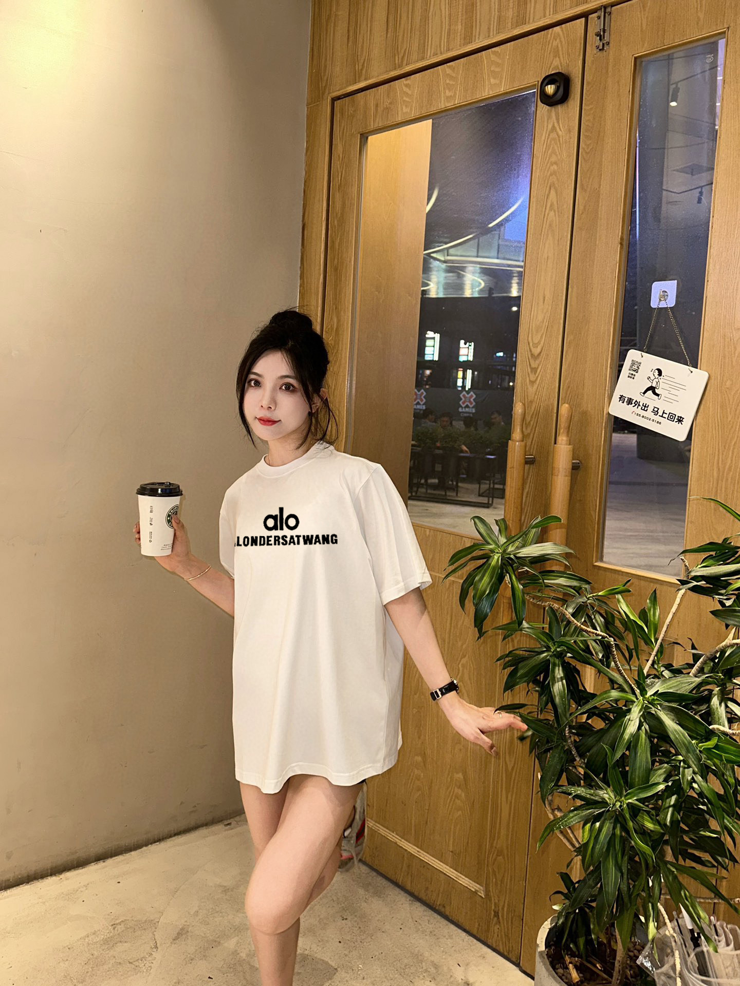 ￼ ￼ ￼ ￼ ￼ ￼ ￼ ￼ ￼￼ ALO 新款字母印花双层重工短袖T桖 字母图案不管是T桖还是卫衣都