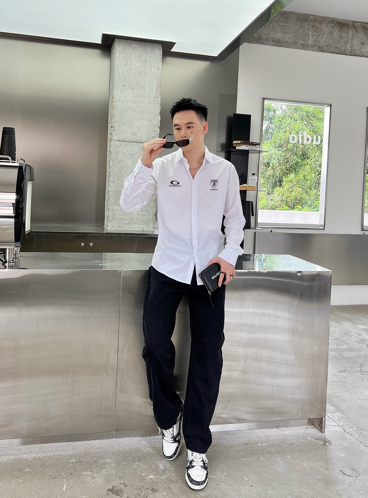 巴黎世家 最新款男士必备款衬衫，100%天然棉，舒服透气，原单狠货，原版面料，柔软舒适，上身高端又奢华，