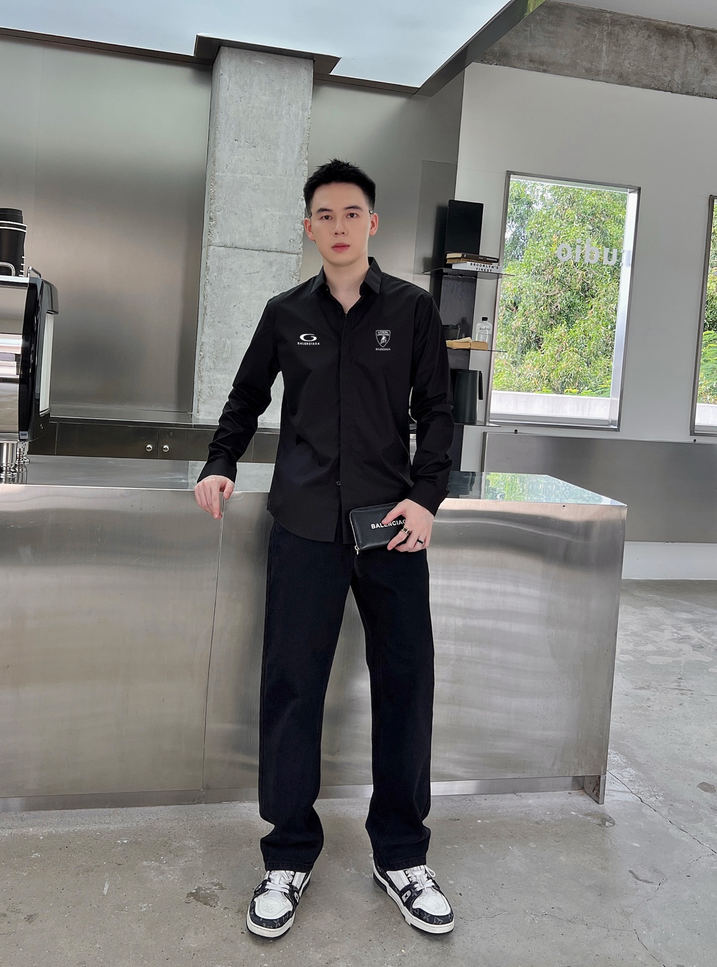 巴黎世家 最新款男士必备款衬衫，100%天然棉，舒服透气，原单狠货，原版面料，柔软舒适，上身高端又奢华，