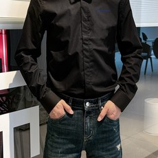  纪梵希 最新款男士必备款衬衫,100%天然棉,舒服透气,原单狠货,原版面料,柔软舒适,  纪梵希 最新款男士必备款衬衫,100%天然棉,舒服透气,原单狠货,原版面料,柔软舒适,