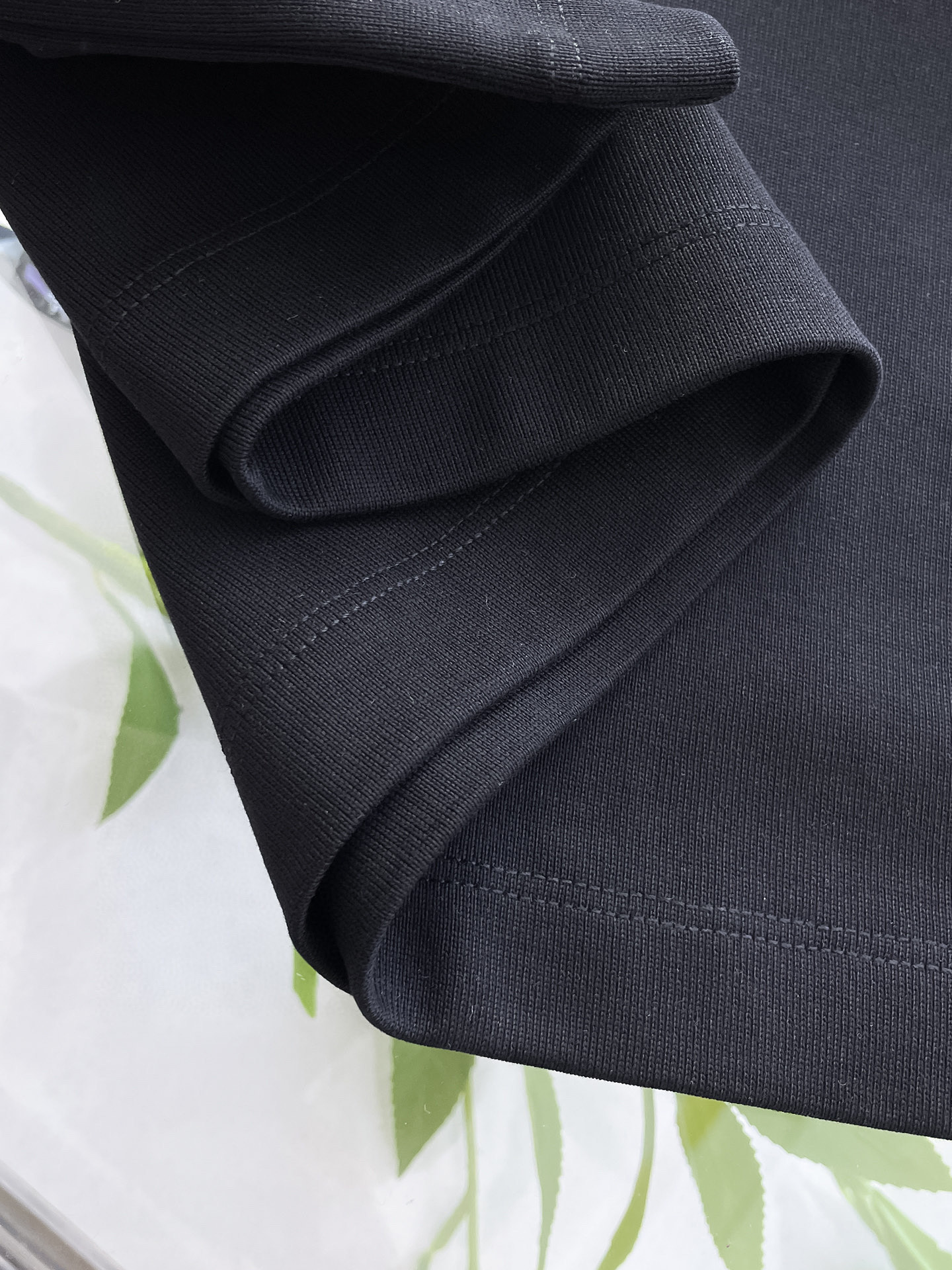 ￼ ￼ ￼ ￼ ￼ 马吉拉 新款字母印花双层重工短袖T桖 字母图案不管是T桖还是卫衣都是每年的爆款单品 