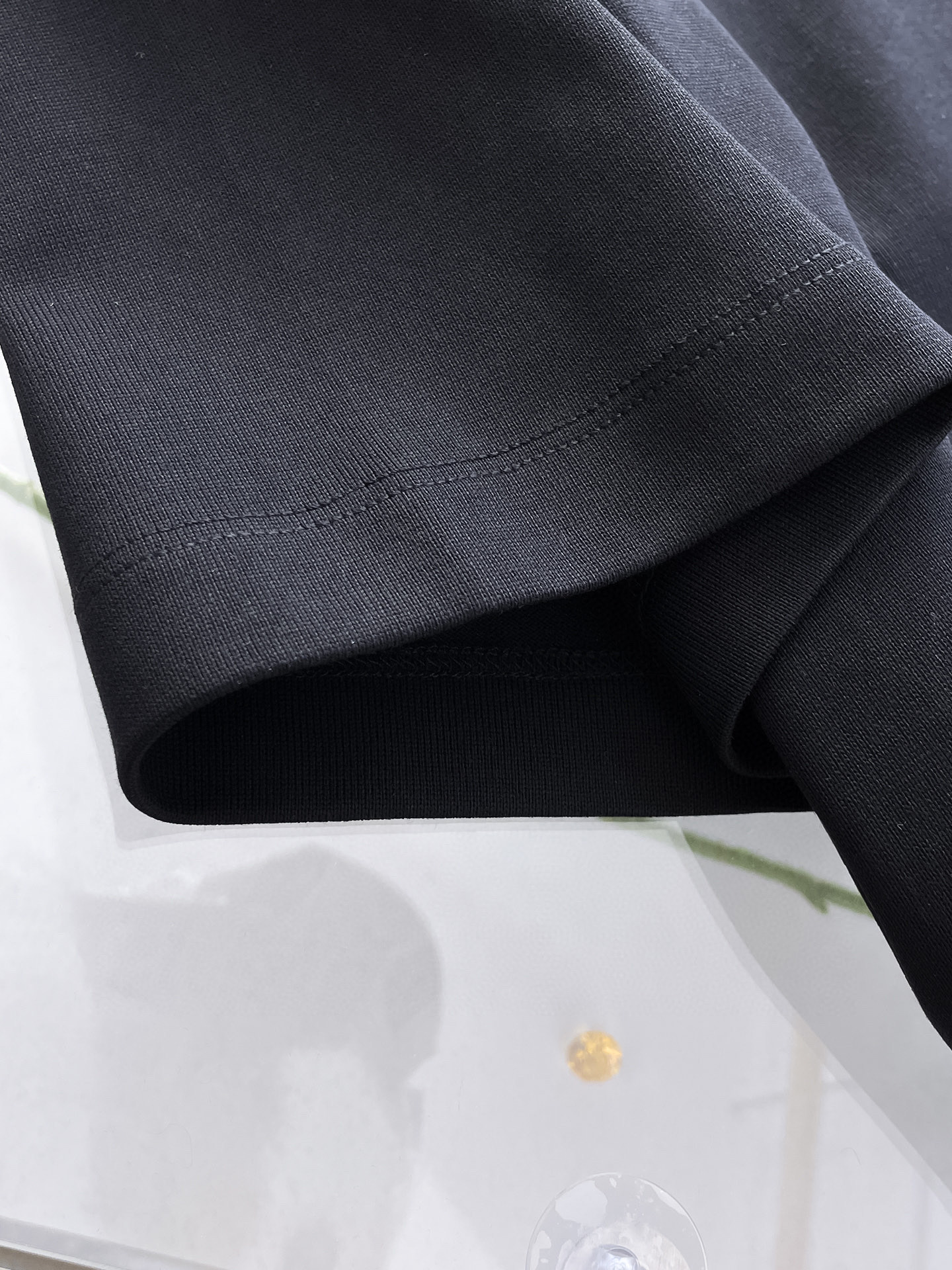 ￼ ￼ ￼ ￼ ￼ 马吉拉 新款字母印花双层重工短袖T桖 字母图案不管是T桖还是卫衣都是每年的爆款单品 