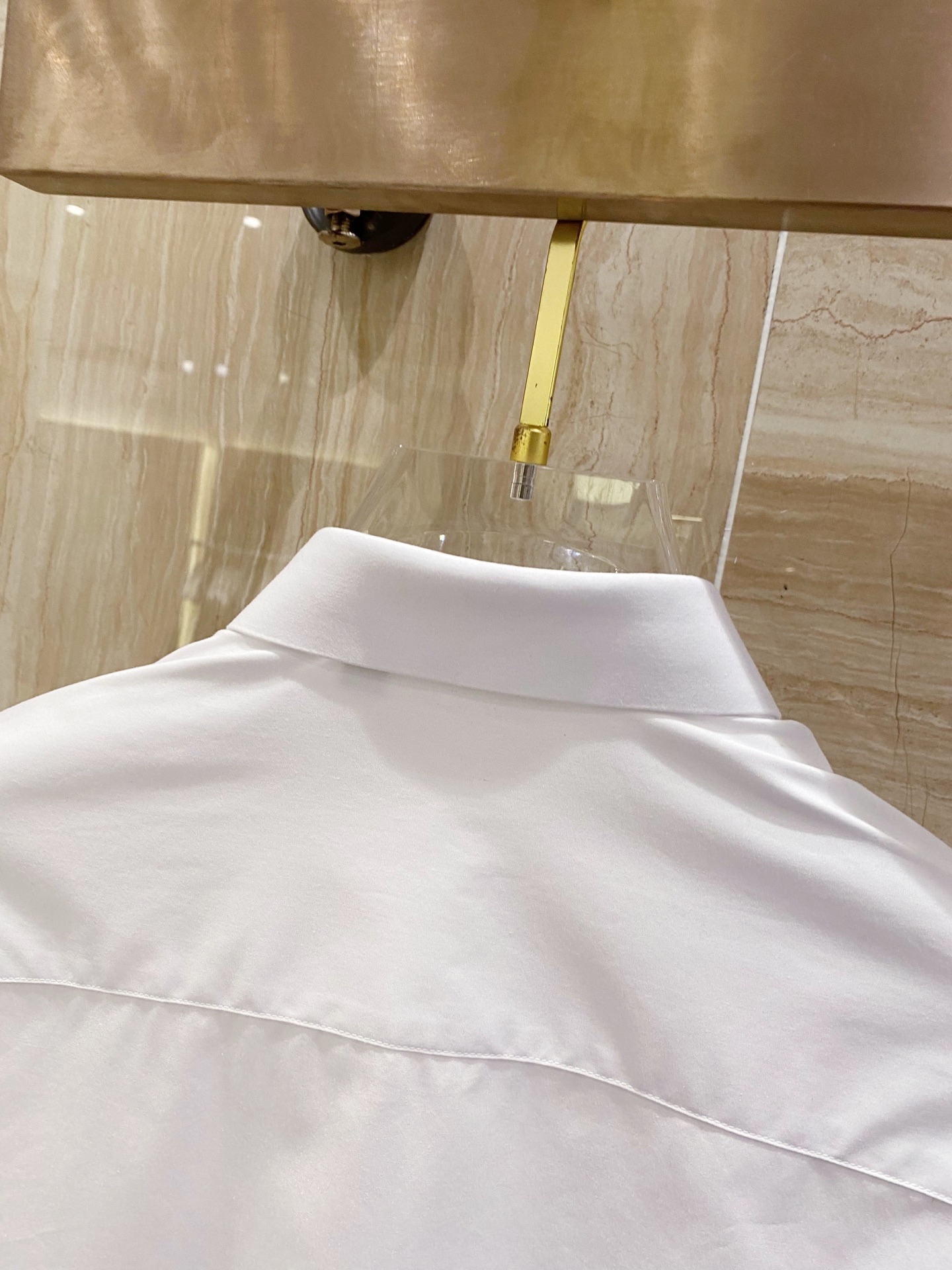 始祖鸟 新款男士必备款衬衫，100%天然棉，舒服透气，原单狠货，原版面料，柔软舒适，上身高端又奢华，足够