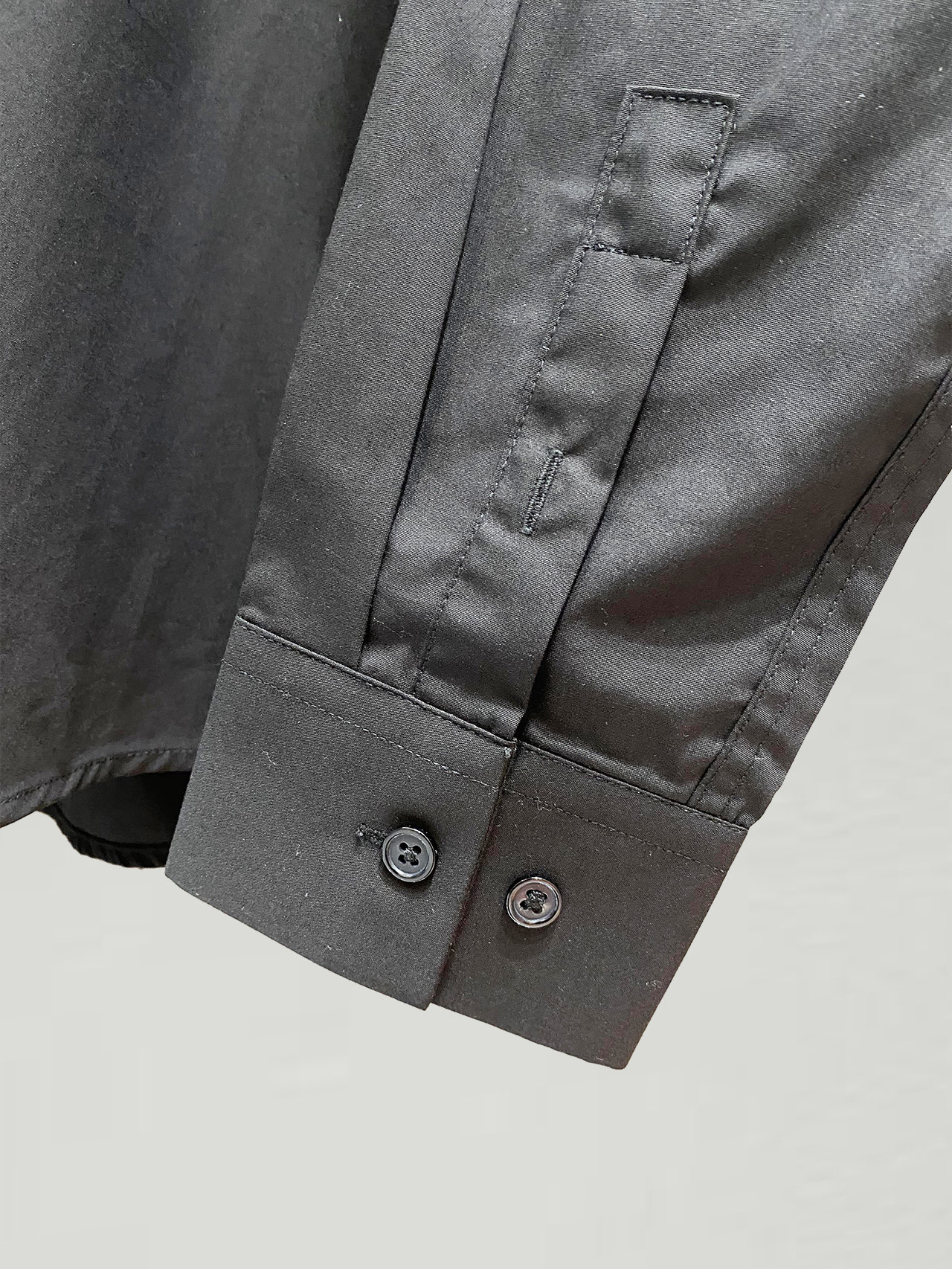 巴宝莉 最新款男士必备款衬衫，100%天然棉，舒服透气，原单狠货，原版面料，柔软舒适，上身高端又奢华，足