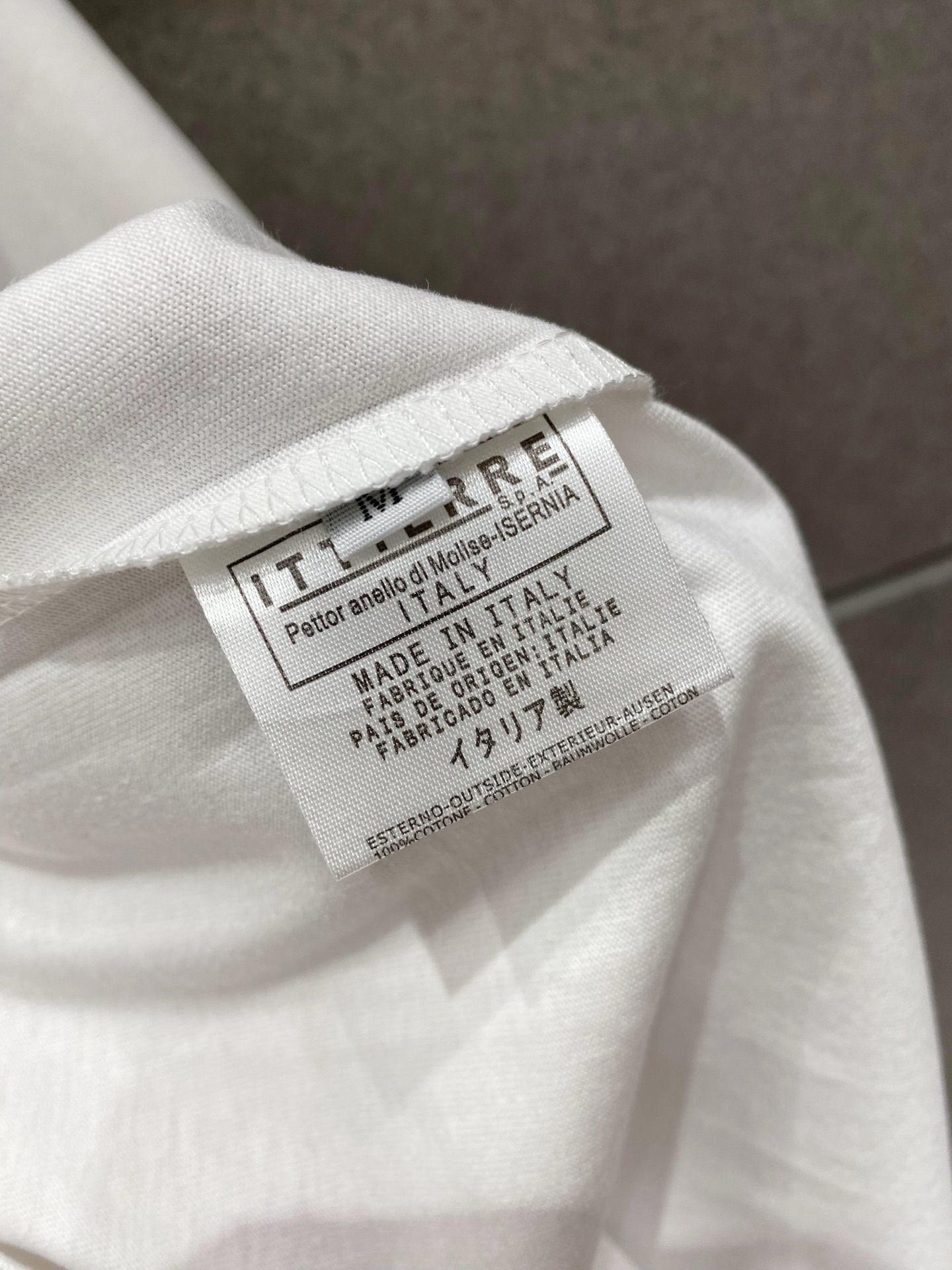 ￼ ￼ ￼ ￼ ￼ ￼ ￼ ￼ ￼￼ 迪奥 新款字母印花双层重工短袖T桖 字母图案不管是T桖还是卫衣都是