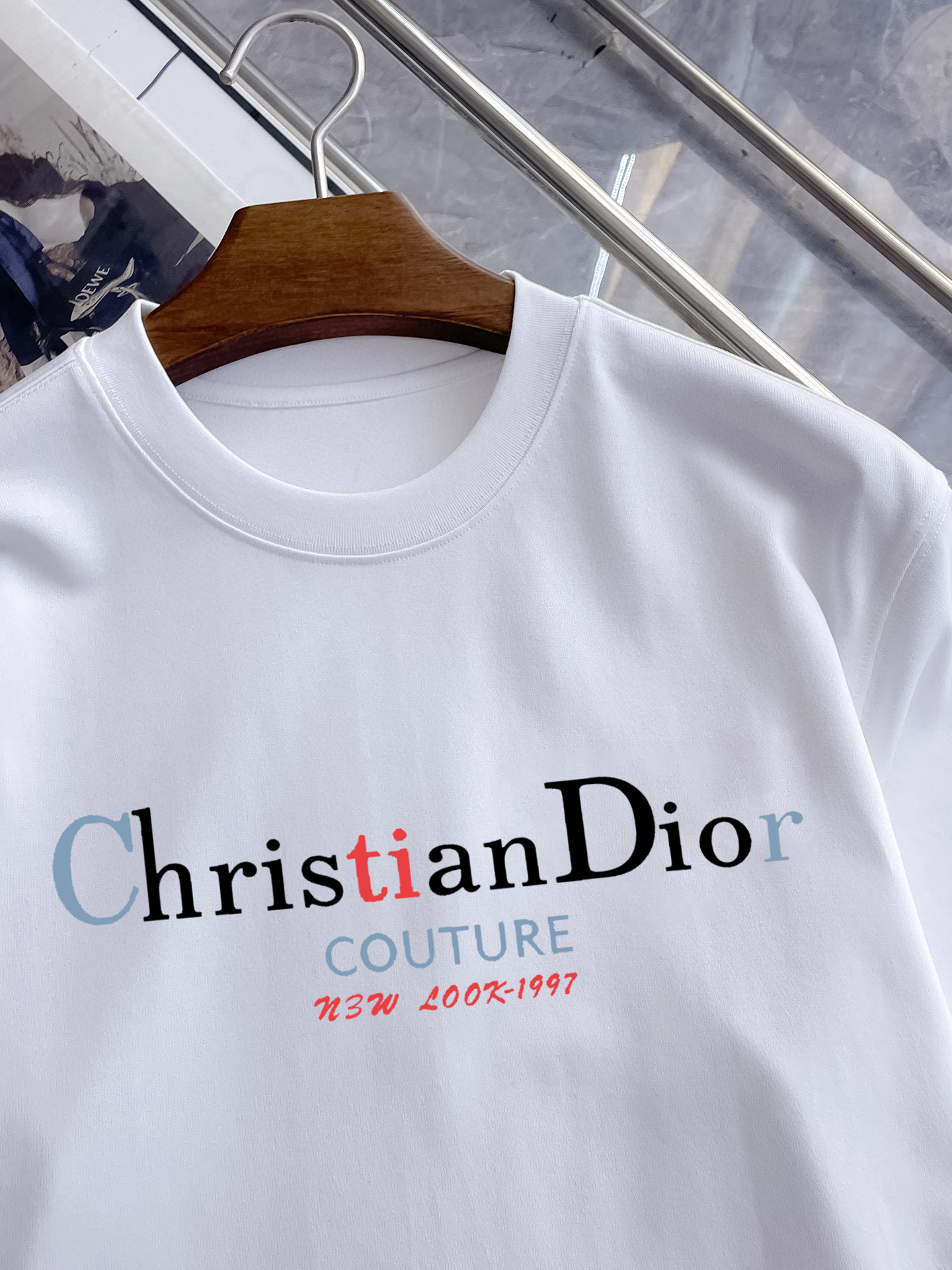 ￼ ￼ ￼ ￼ ￼ ￼ ￼ ￼ ￼￼ 迪奥 新款字母印花双层重工短袖T桖 字母图案不管是T桖还是卫衣都是