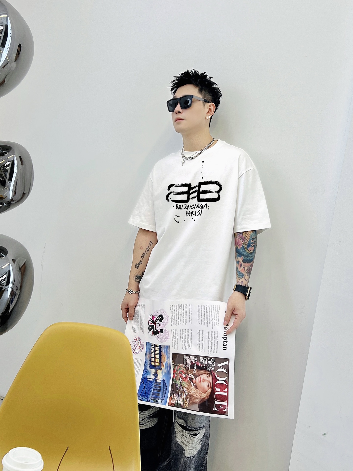 ￼ ￼ ￼ ￼ ￼ 巴黎世家 新款字母印花双层重工短袖T桖 字母图案不管是T桖还是卫衣都是每年的爆款单品