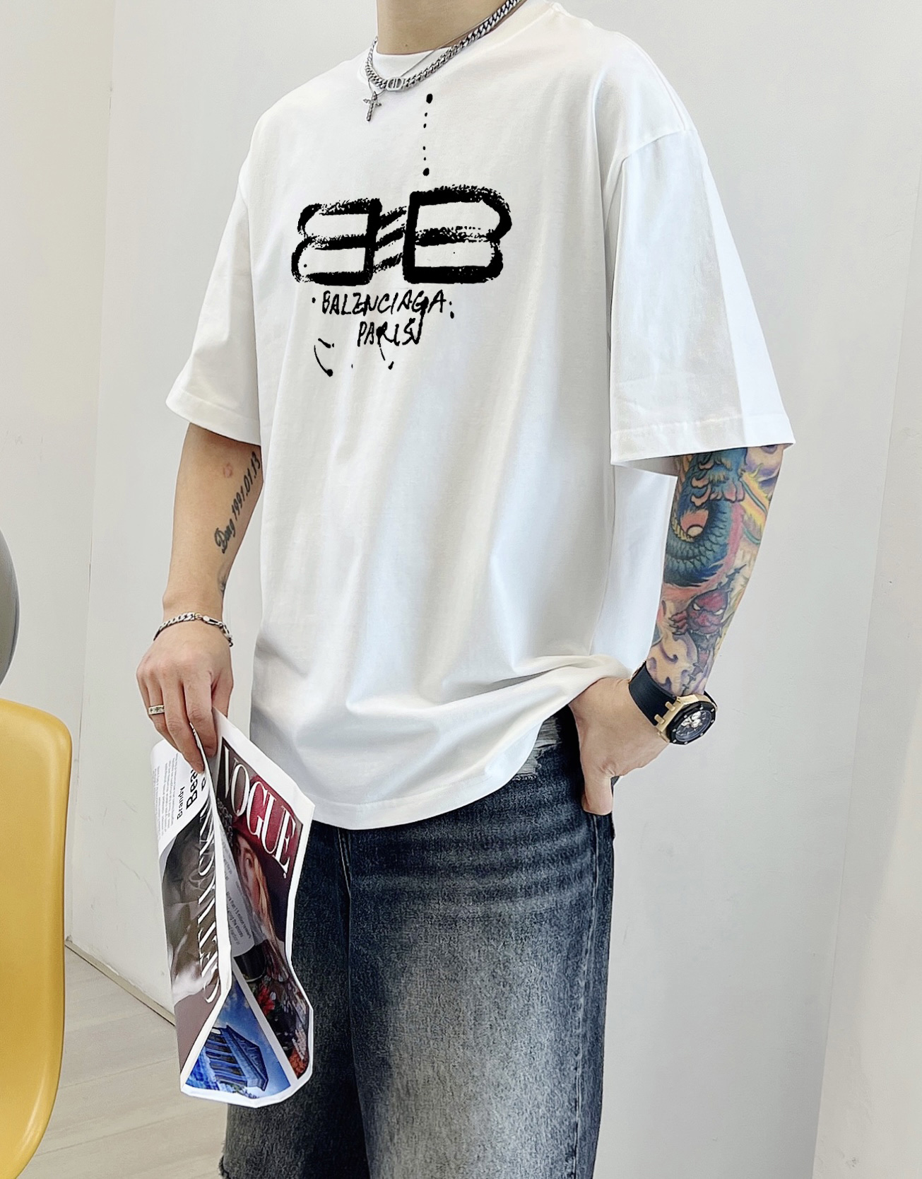 ￼ ￼ ￼ ￼ ￼ 巴黎世家 新款字母印花双层重工短袖T桖 字母图案不管是T桖还是卫衣都是每年的爆款单品