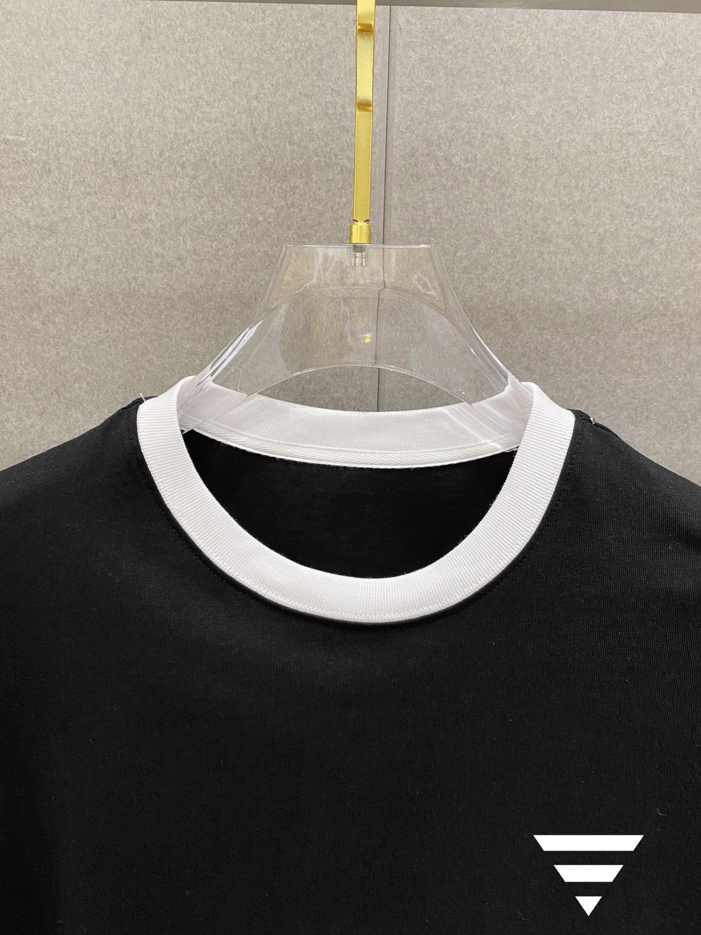 ￼ ￼ ￼ ￼ ￼ 巴黎世家 插肩新款字母印花双层重工短袖T桖 字母图案不管是T桖还是卫衣都是每年的爆款