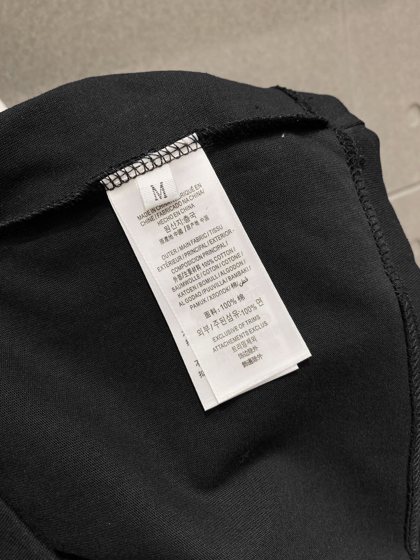 ￼ ￼ ￼ ￼ ￼ 巴黎世家 插肩新款字母印花双层重工短袖T桖 字母图案不管是T桖还是卫衣都是每年的爆款