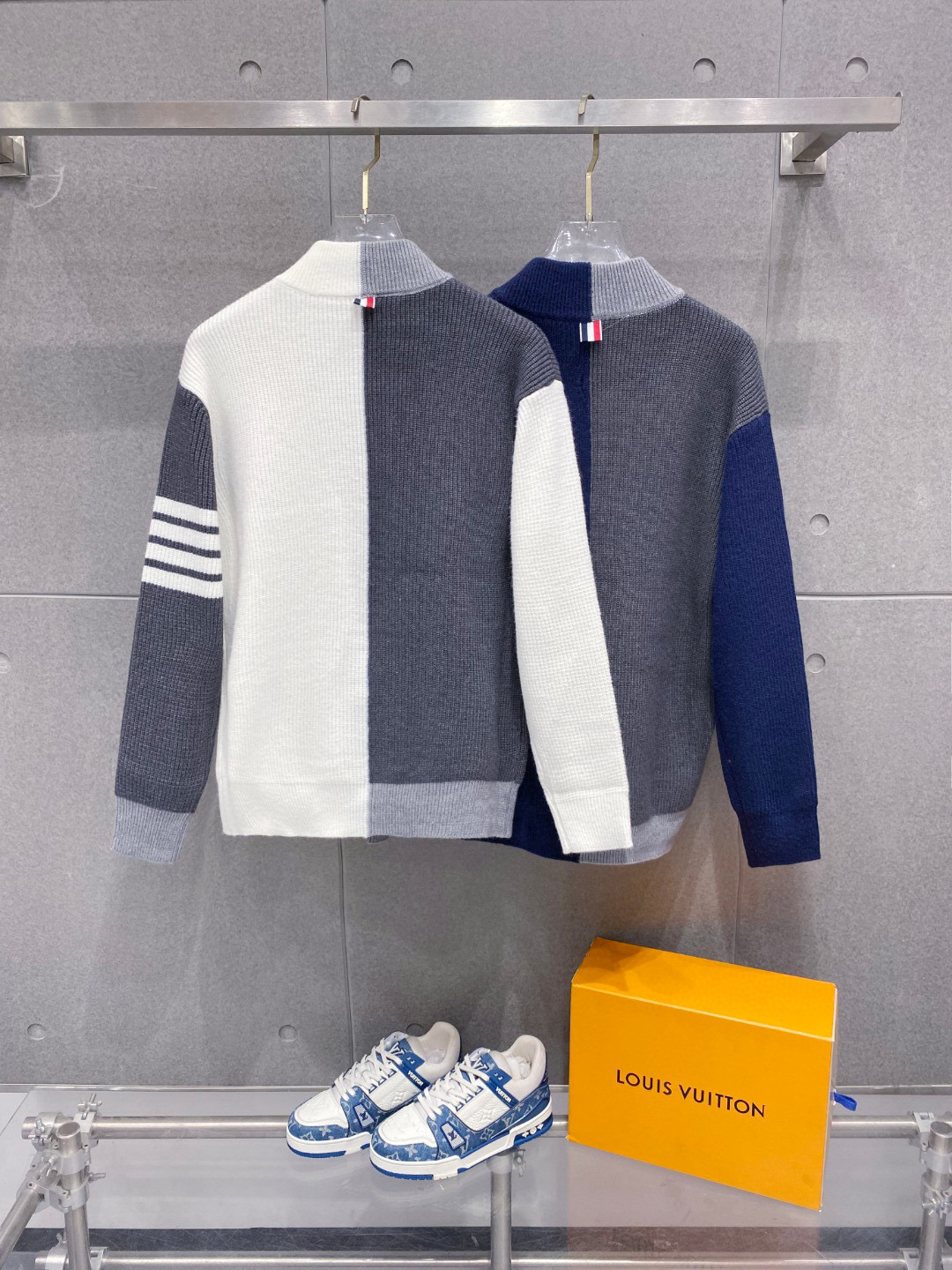 ￼ 汤姆布朗 官网 秋冬同步更新 针织外套 海外爆款 精细羊毛针织厚实面料 舒服又保暖 绝对高端产物 M