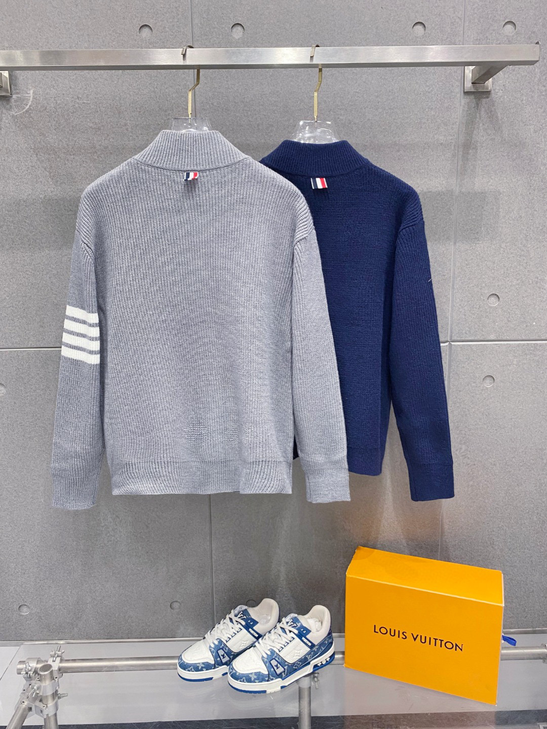 ￼ 汤姆布朗 官网 秋冬同步更新 针织外套 海外爆款 精细羊毛针织厚实面料 舒服又保暖 绝对高端产物 M