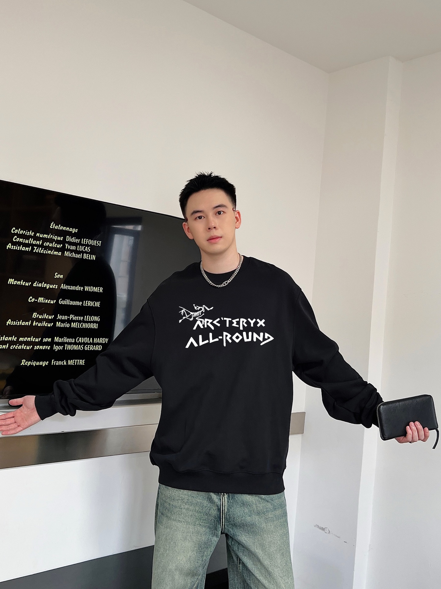 NO:525283,Archaeoptera Bird Official Website New letter printing double-layer heavy-duty letter patterns are popular items every year, whether it is a T-pattern or a sweatshirt. The front large-area printing is direct sprayed by Dakangli digital printing machine. The cost is extremely high. After many debugging and shaping, the color difference is restored to nearly 99% from the original. Different from the market junk offset printing version. Super labor-consuming. The fabric is exclusively customized and dyed 400 grams. Cotton double strand M-3XL black and white 2 colors (refer to 182160 wear L to fit) 220 catties. Large chest circumference clothes. Long sleeves. Length M 56 7166 L58 7367 XL 60 7568 2XL 62 77 69 3XL 64 7970,arc'teryx,hoodie,sweatshirts,alexander  wang19860909始祖鸟 官网 新款字母印花双层重工字母图案不管是T桖还是卫衣都是每年的爆款单品 前幅大面积印花采用大康丽数码印花机直喷 成本极高 经过多次的调试打版图案色差还原度与原版接近百分之99 区别市场垃圾胶印版本 超级费工时 面料采用独家定制定染400克 棉双股 M-3XL 黑白2色（参考182160穿L合身）220斤可穿 偏大  胸 围 衣 长 袖 长 M 56 7166 L58 7367 XL 60 7568 2XL 62 77 69 3XL 64 7970,arc'teryx,hoodie,sweatshirts,alexander wang,Men's clothing