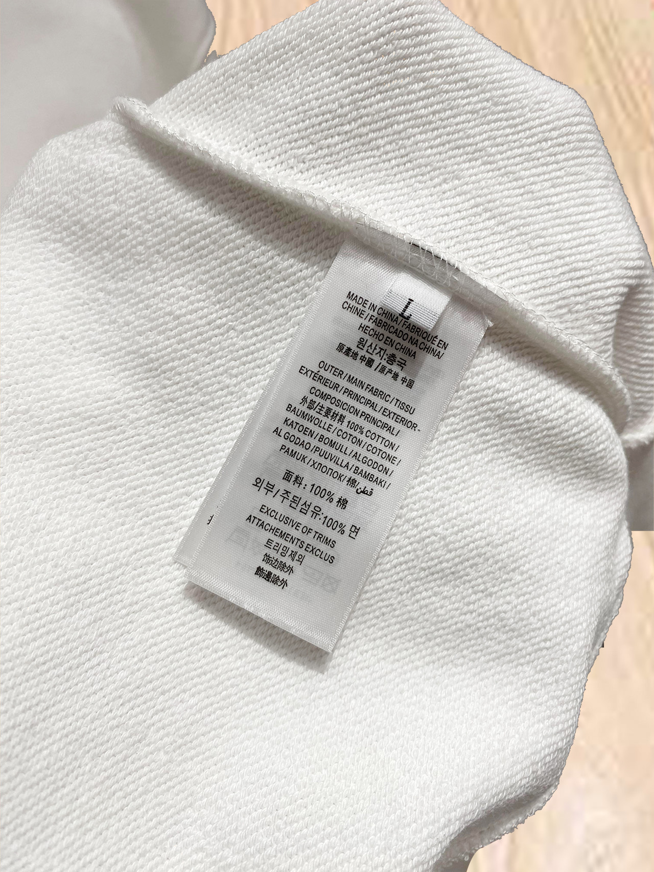 ￼ ￼ ￼ ￼ ￼ ￼ 汤姆布朗 官网 新款字母印花双层重工字母图案不管是T桖还是卫衣都是每年的爆款单品