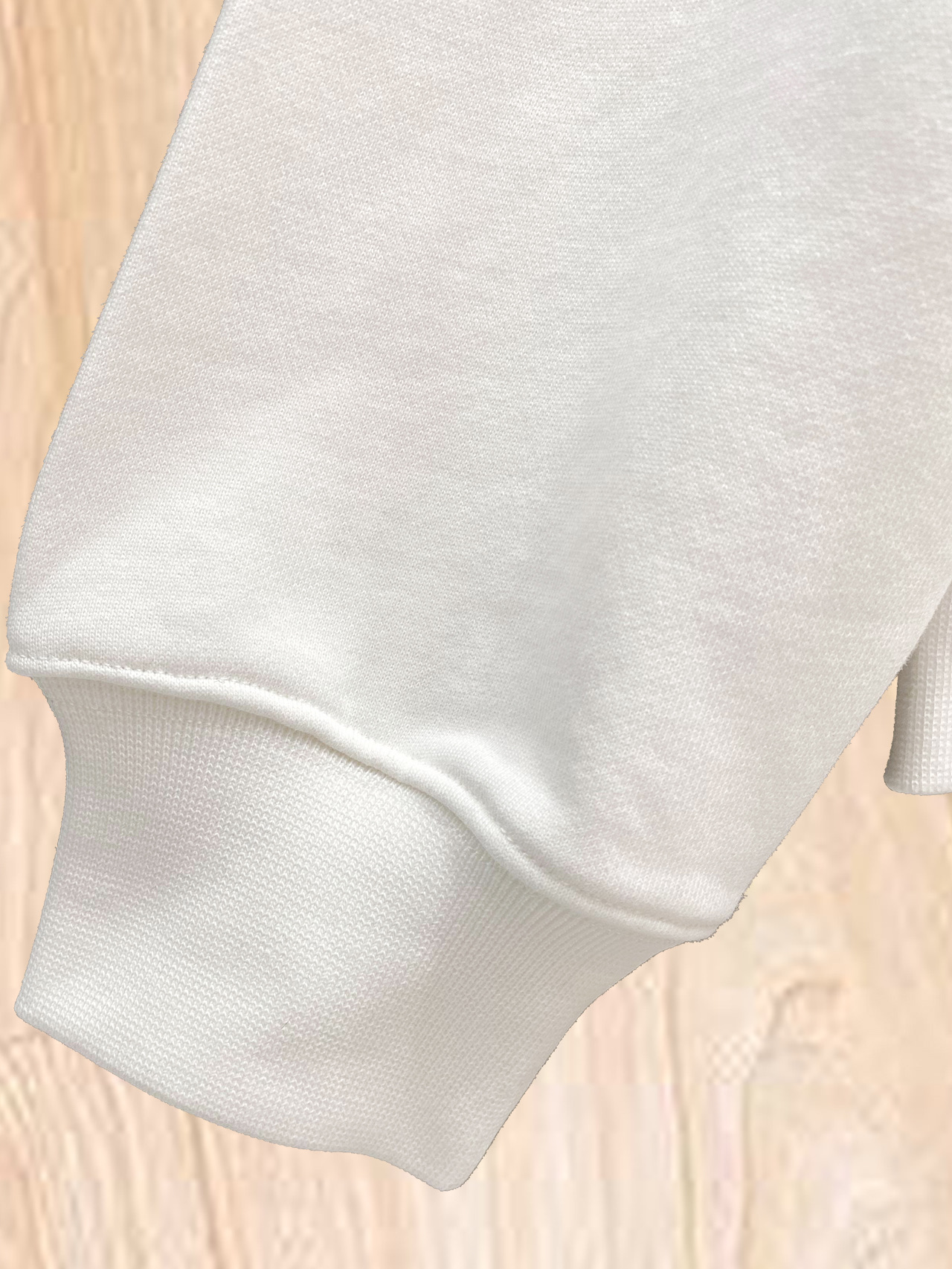 ￼ ￼ ￼ ￼ ￼ ￼ 汤姆布朗 官网 新款字母印花双层重工字母图案不管是T桖还是卫衣都是每年的爆款单品