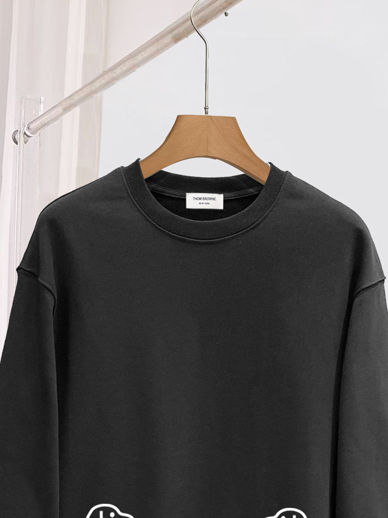 ￼ ￼ ￼ ￼ ￼ ￼ 汤姆布朗 官网 新款字母印花双层重工字母图案不管是T桖还是卫衣都是每年的爆款单品