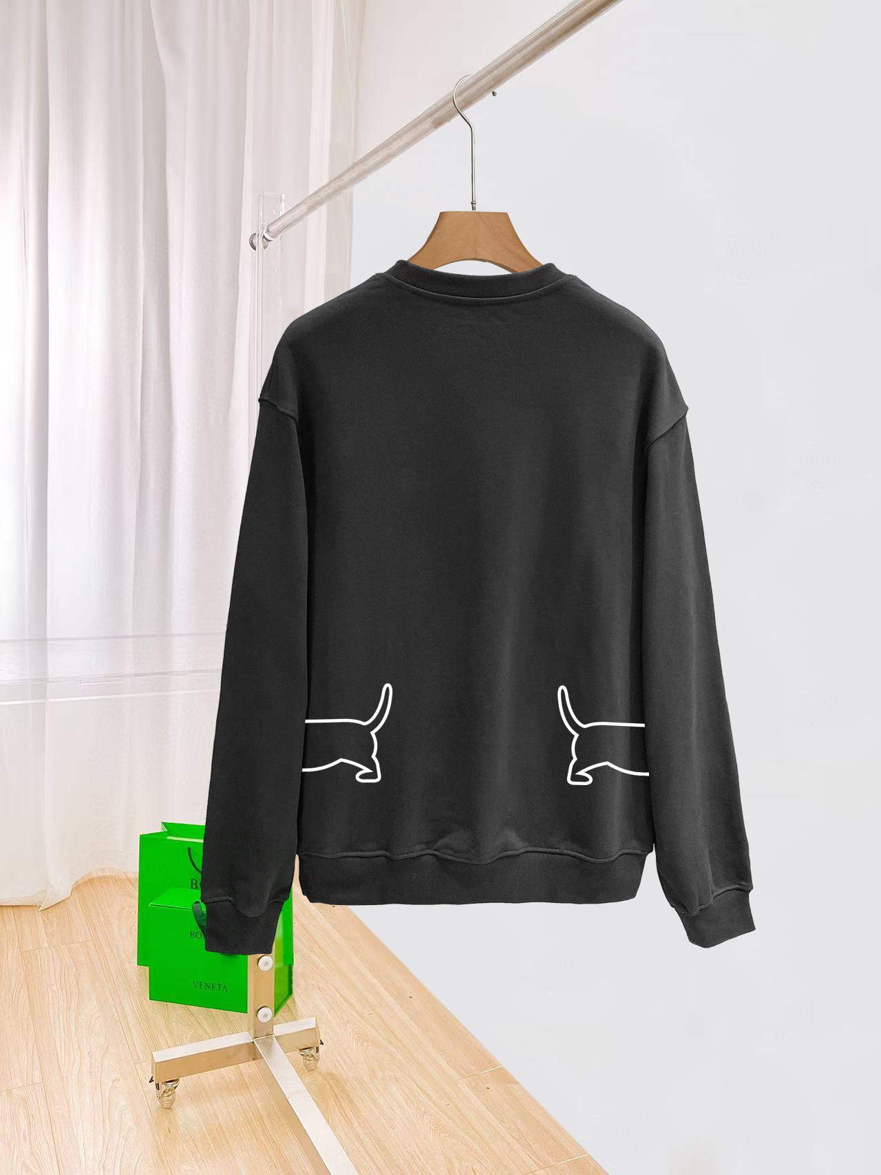 ￼ ￼ ￼ ￼ ￼ ￼ 汤姆布朗 官网 新款字母印花双层重工字母图案不管是T桖还是卫衣都是每年的爆款单品