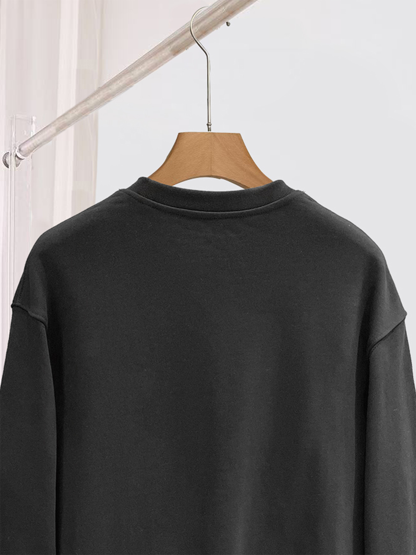 ￼ ￼ ￼ ￼ ￼ ￼ 汤姆布朗 官网 新款字母印花双层重工字母图案不管是T桖还是卫衣都是每年的爆款单品