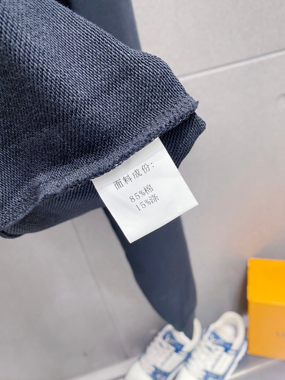 ￼ ￼ ￼ ￼ ￼ ￼ ￼ ￼ ￼ ￼ 普拉达 官网同步发行 胸前印花品牌logo 功能性 机能运动 男