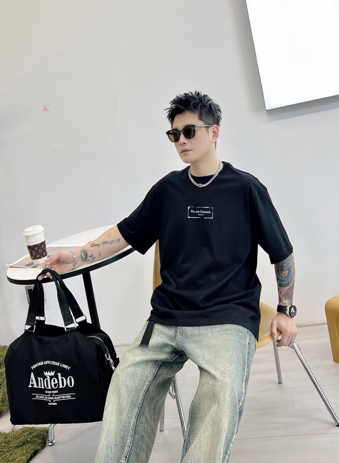 ￼ ￼ ￼ ￼ ￼ ￼ ￼ 马吉拉 新款字母印花双层重工短袖T桖 字母图案不管是T桖还是卫衣都是每年的爆