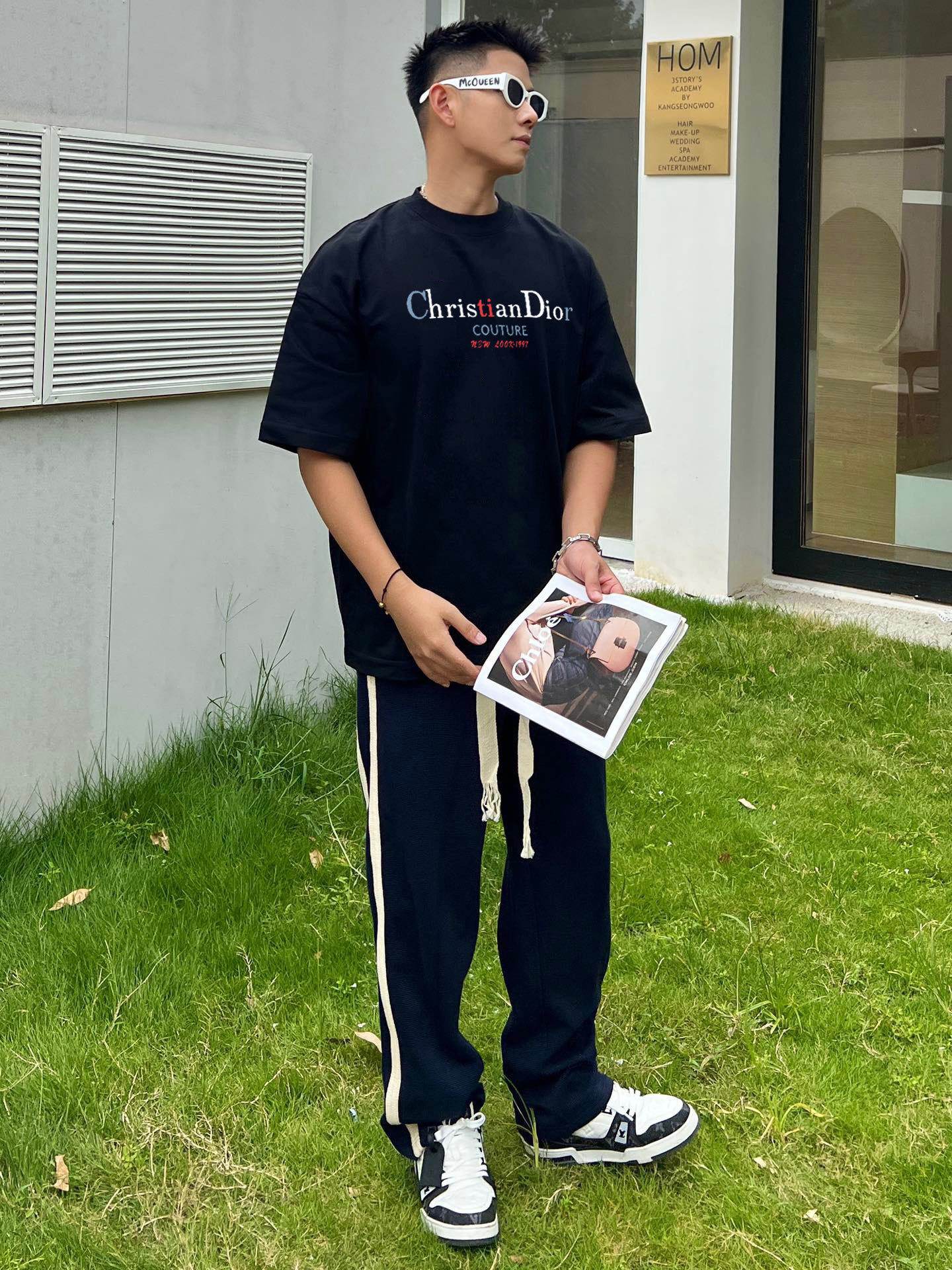 ￼ ￼ ￼ ￼ ￼ ￼ 迪奥 新款字母印花双层重工短袖T桖 字母图案不管是T桖还是卫衣都是每年的爆款单品