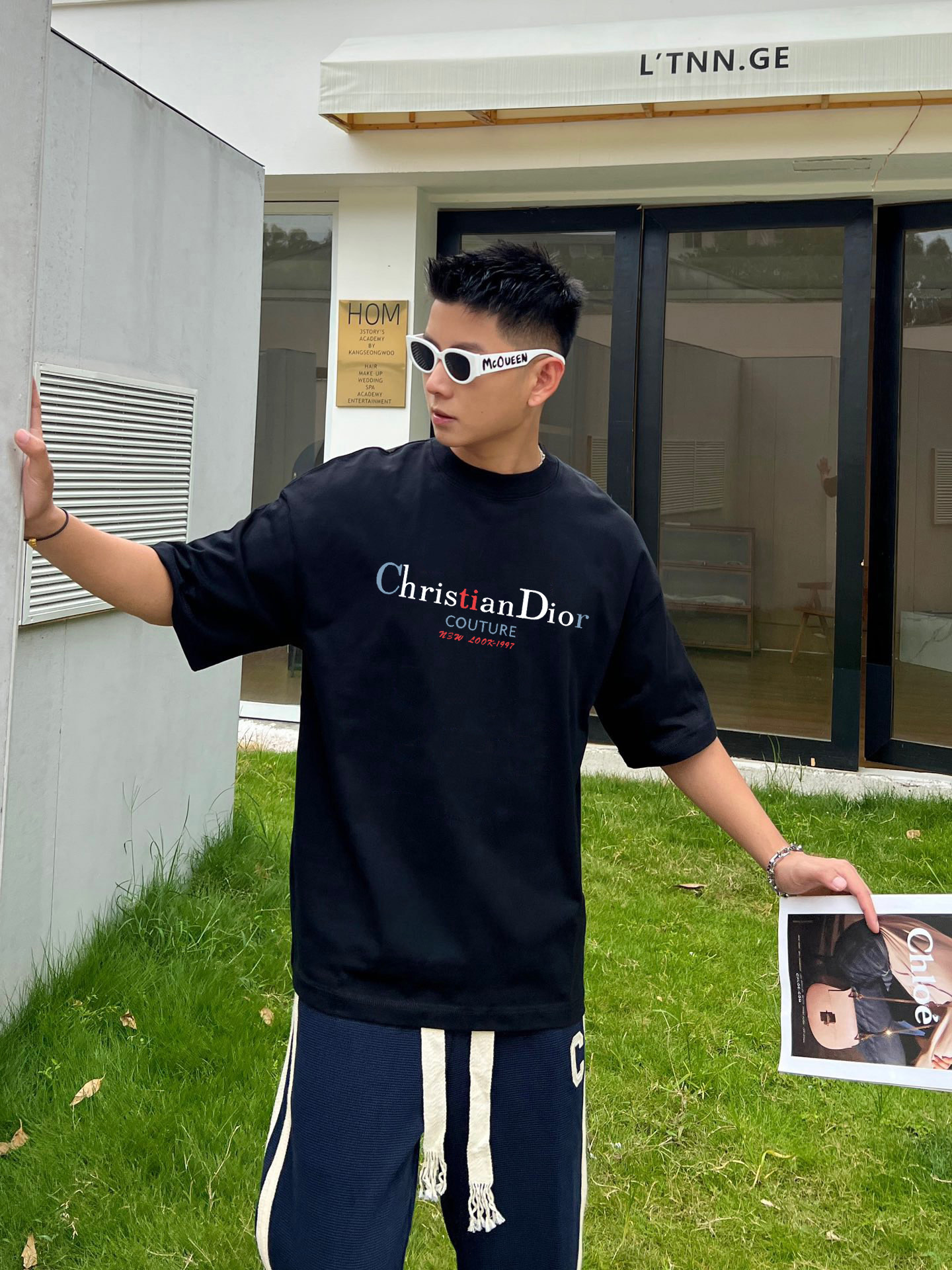 ￼ ￼ ￼ ￼ ￼ ￼ 迪奥 新款字母印花双层重工短袖T桖 字母图案不管是T桖还是卫衣都是每年的爆款单品