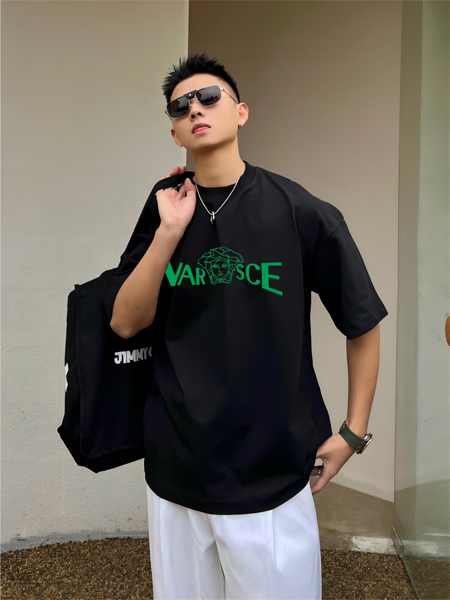 ￼ ￼ ￼ ￼ ￼ ￼ VR 新款字母印花双层重工短袖T桖 字母图案不管是T桖还是卫衣都是每年的爆款单品