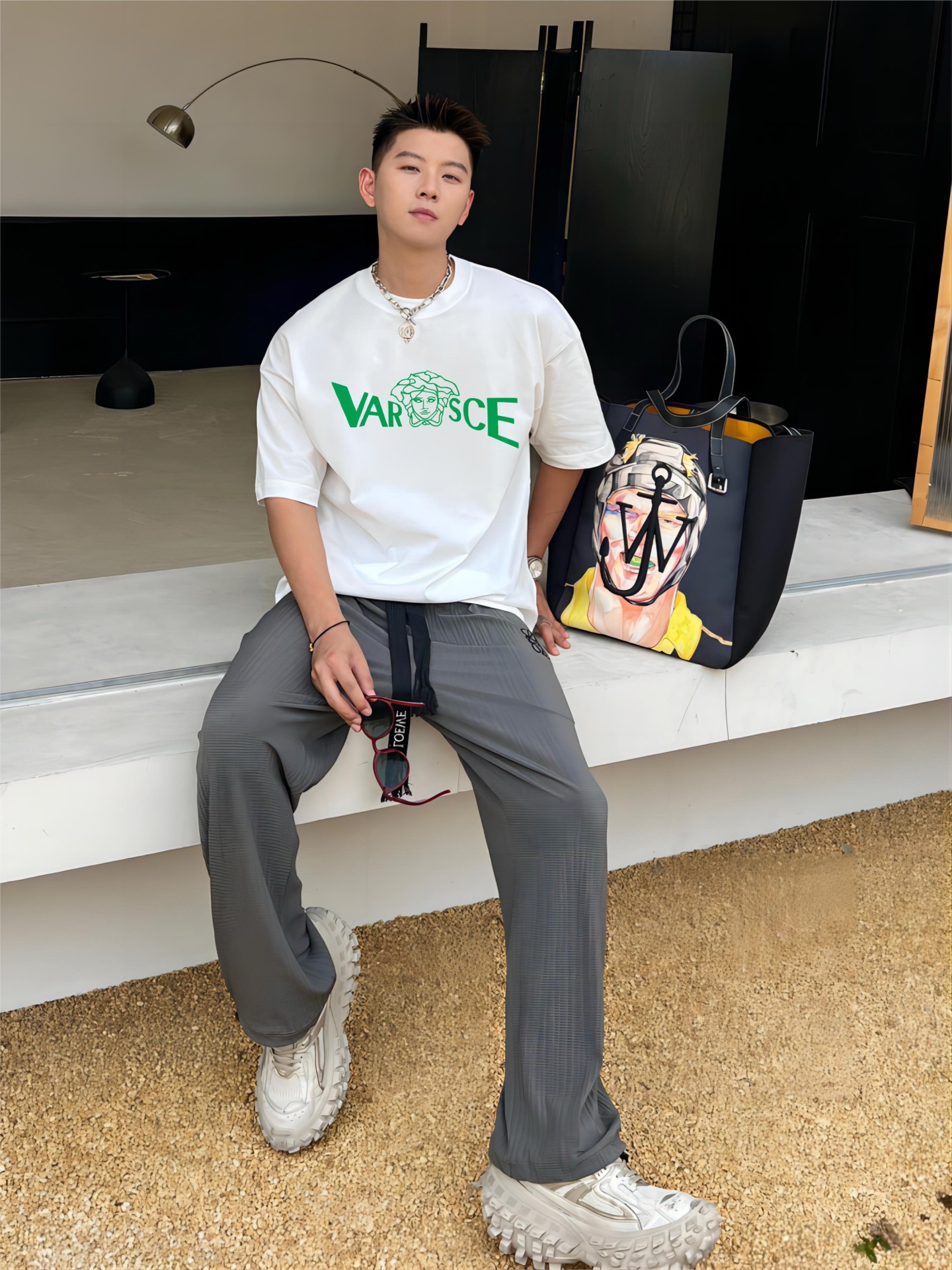 ￼ ￼ ￼ ￼ ￼ ￼ ￼ VR 新款字母印花双层重工短袖T桖 字母图案不管是T桖还是卫衣都是每年的爆款