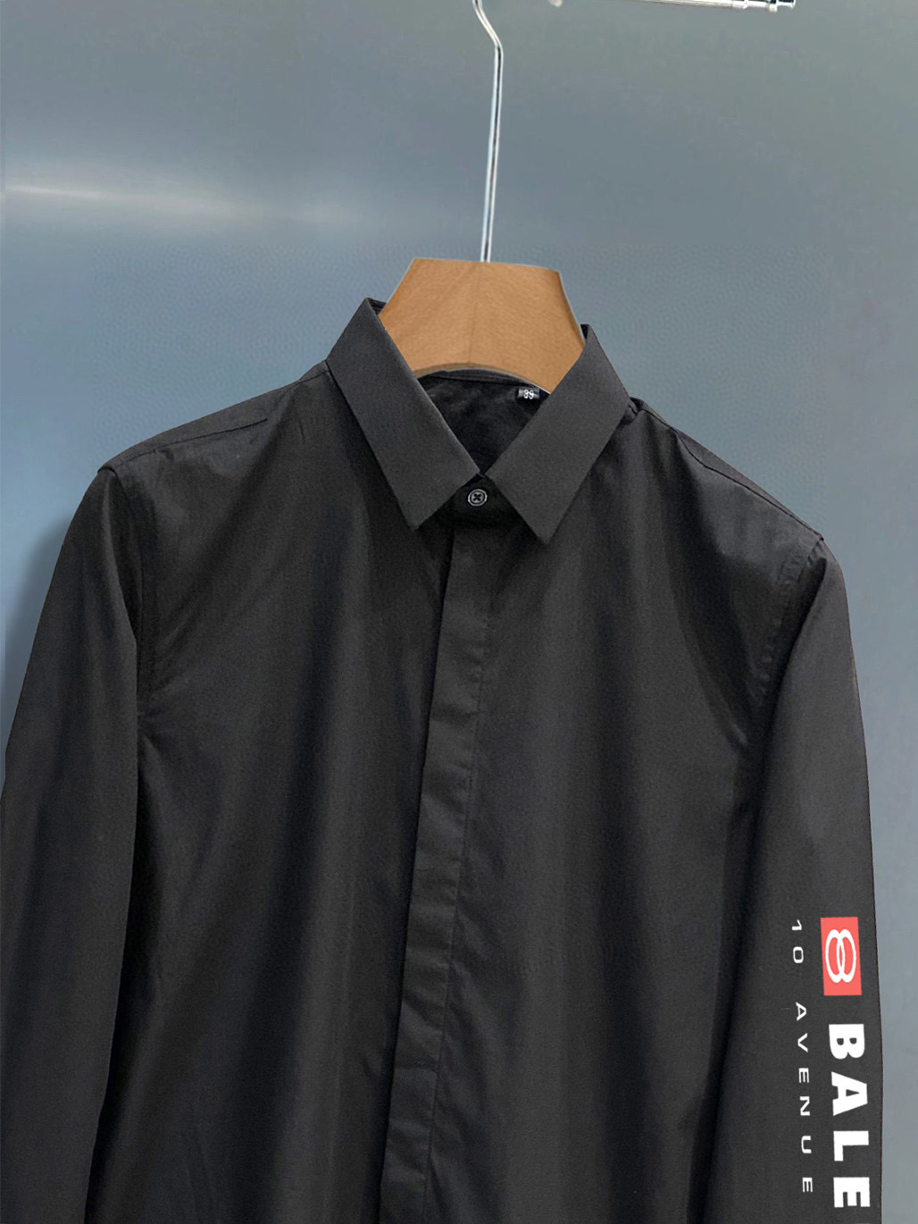 ￼ ￼￼ ￼ 巴黎世家 专柜最新款男士必备款衬衫，100%天然棉，舒服透气，原单狠货，原版面料，柔软舒适