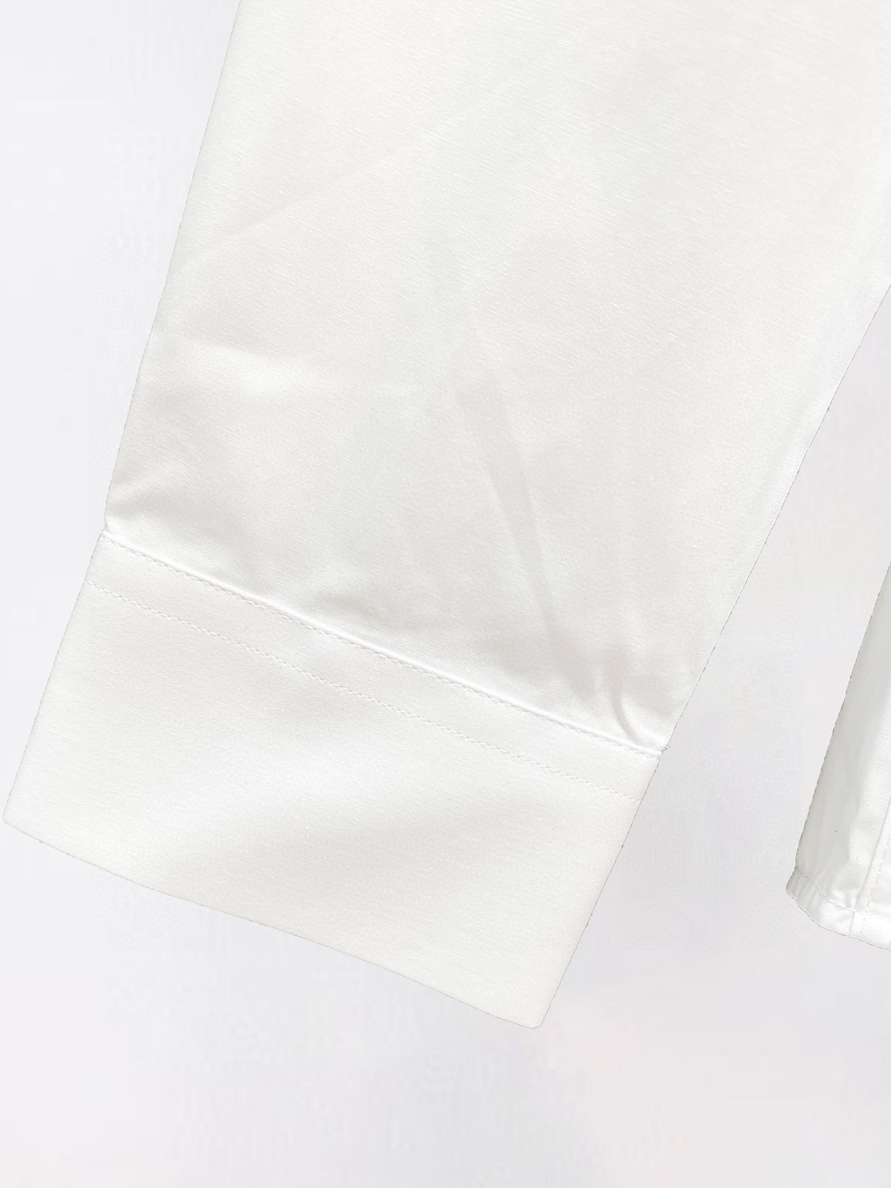 ￼ ￼￼ ￼ 赛琳 专柜最新款男士必备款衬衫，100%天然棉，舒服透气，原单狠货，原版面料，柔软舒适，上