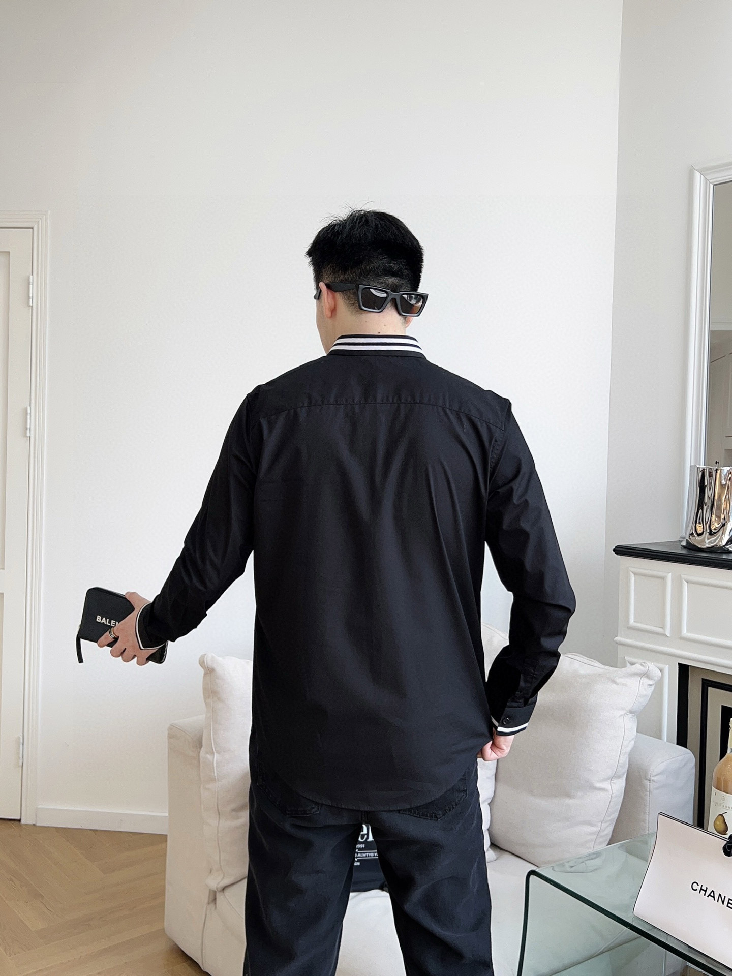 ￼ ￼ ￼ ￼ ￼ ￼ ￼ ￼ 酷奇 专柜最新春款男士必备款衬衫，100%天然棉，舒服透气，原单狠货，原