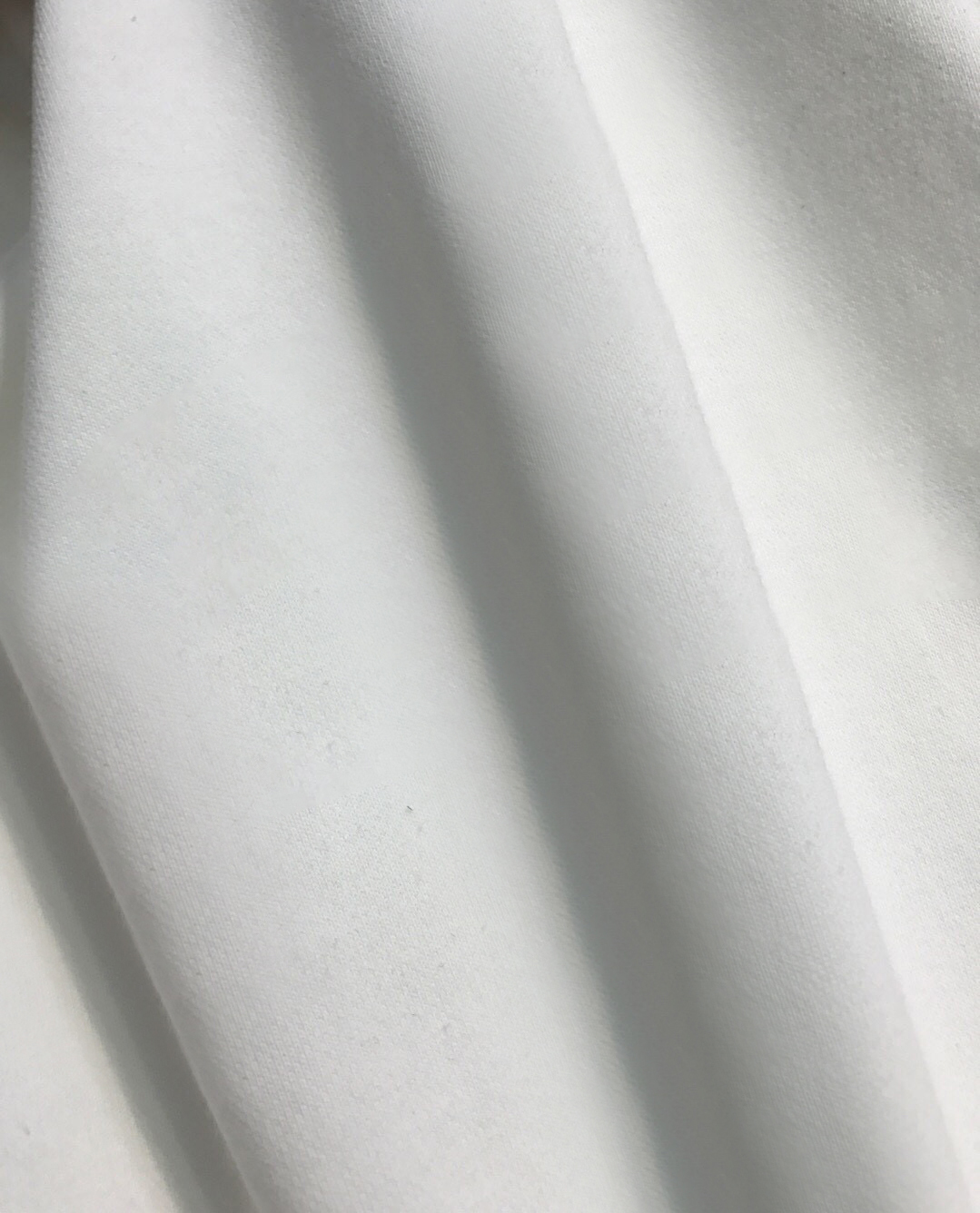 ￼ ￼ ￼ ￼ ￼ ￼ 始祖鸟 官网 新款字母印花双层重工字母图案不管是T桖还是卫衣都是每年的爆款单品 