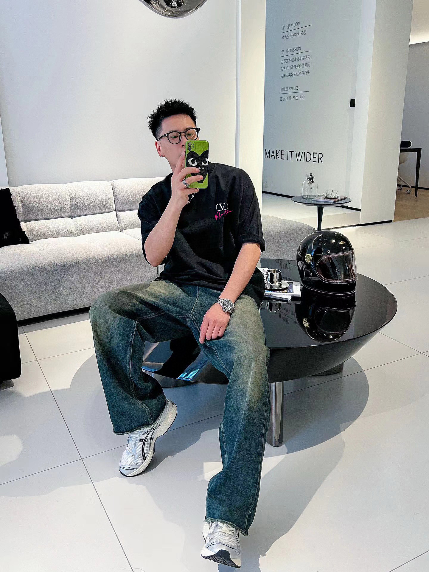 ￼ ￼ ￼ ￼ ￼ ￼ ￼ ￼ ￼￼ 华伦天奴 新款字母印花双层重工短袖T桖 字母图案不管是T桖还是卫衣