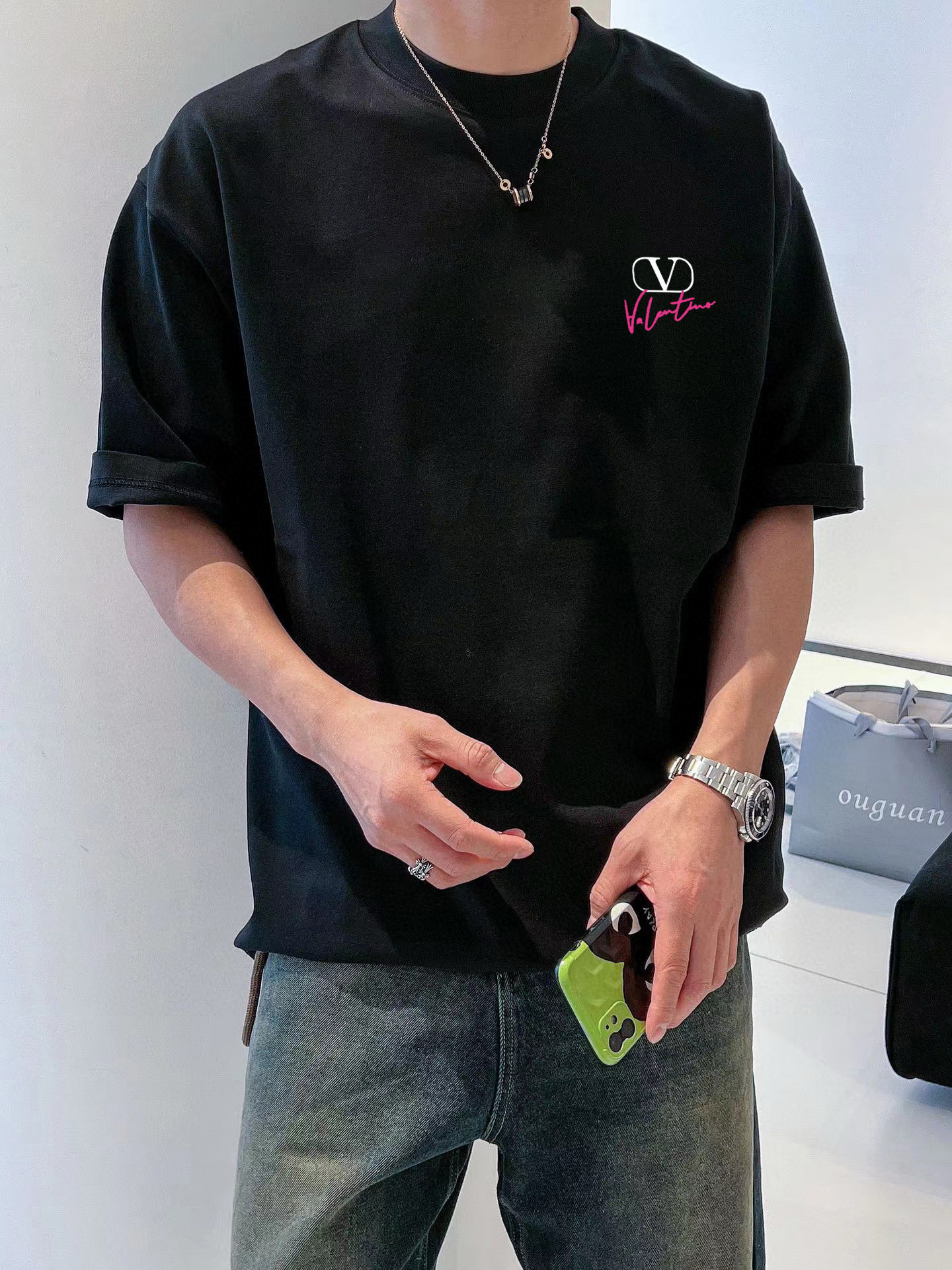 ￼ ￼ ￼ ￼ ￼ ￼ ￼ ￼ ￼￼ 华伦天奴 新款字母印花双层重工短袖T桖 字母图案不管是T桖还是卫衣