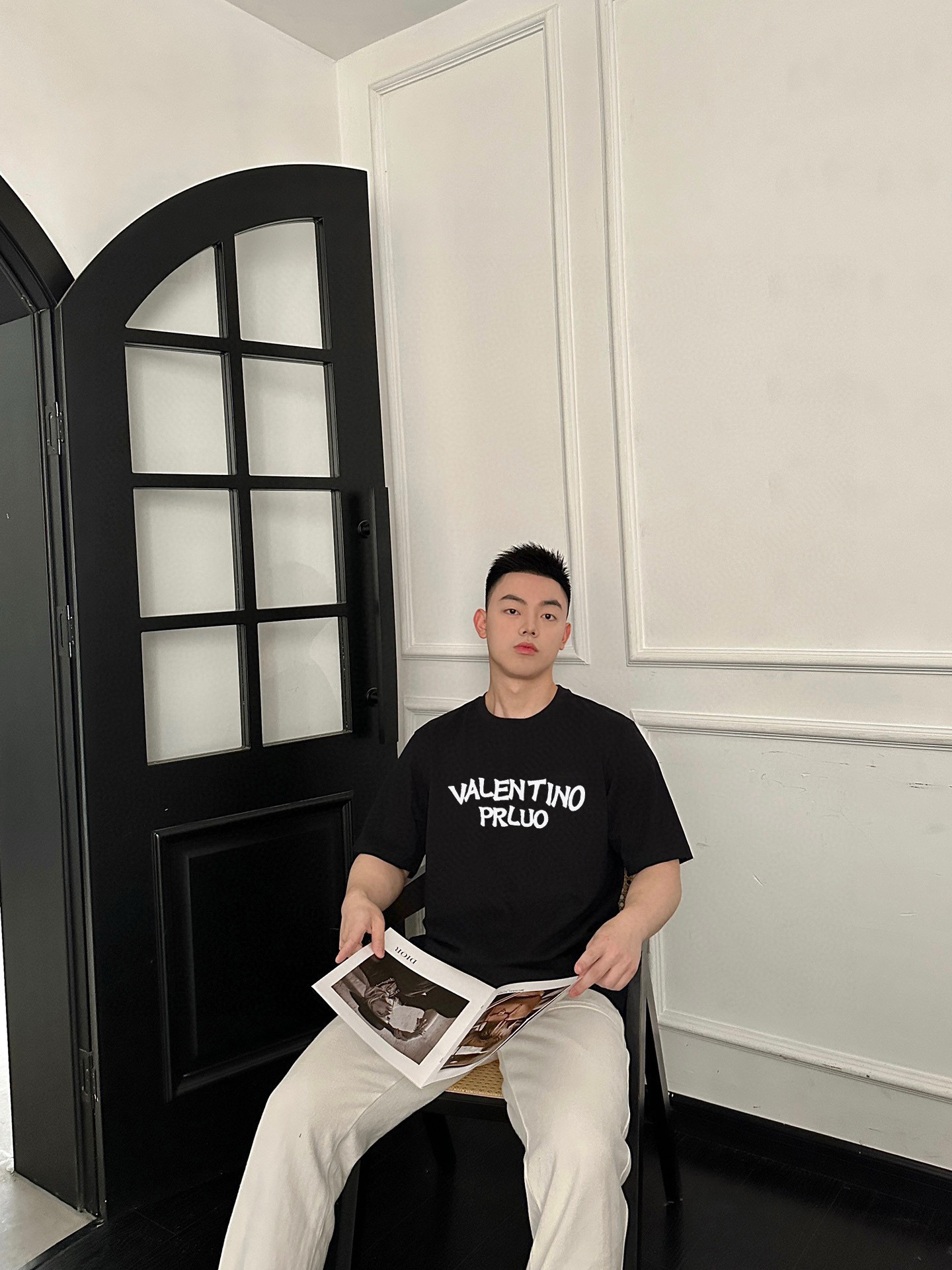 ￼ ￼ ￼ ￼ ￼ ￼ ￼ ￼ ￼￼ 华伦天奴 新款字母印花双层重工短袖T桖 字母图案不管是T桖还是卫衣