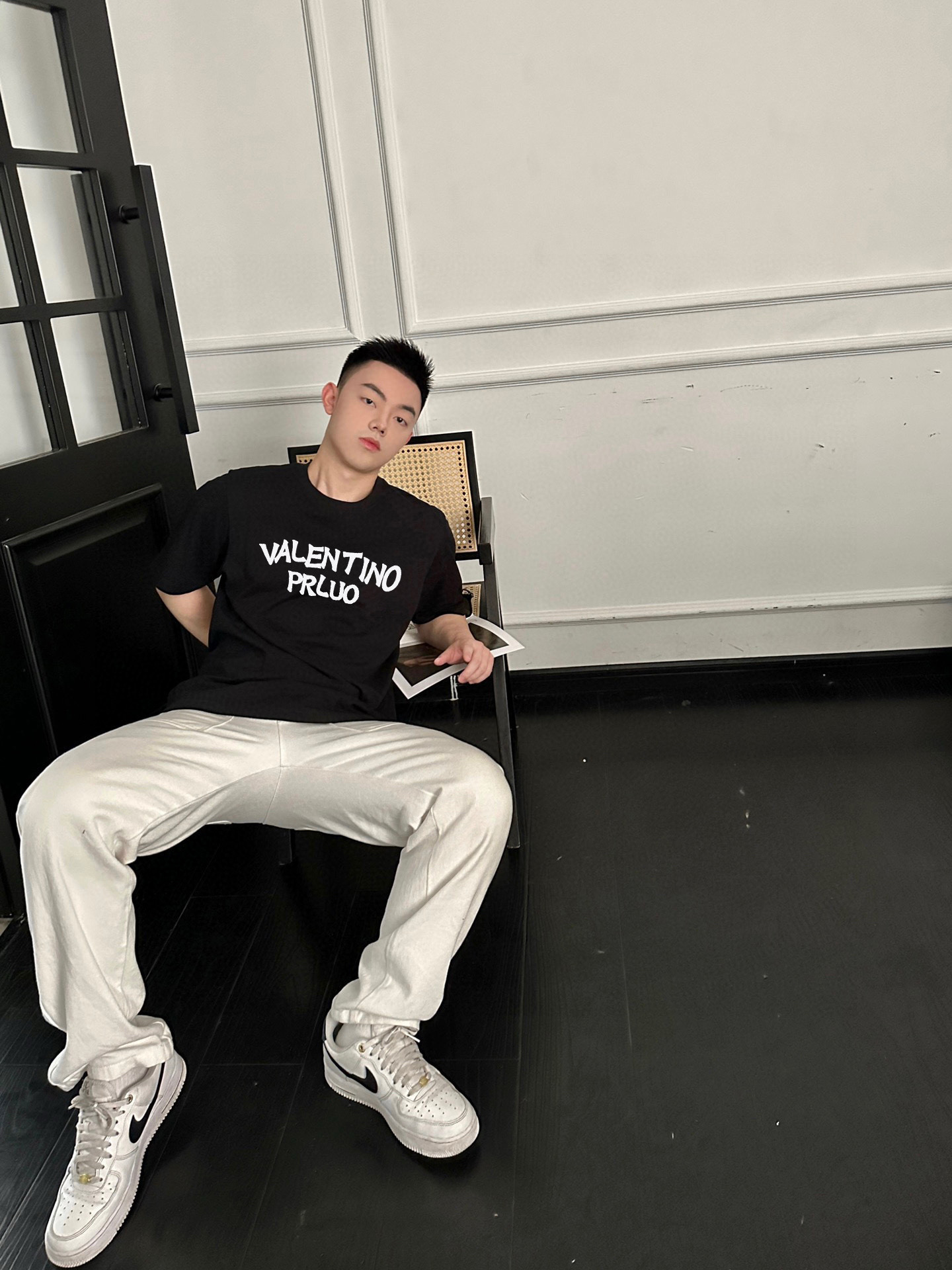 ￼ ￼ ￼ ￼ ￼ ￼ ￼ ￼ ￼￼ 华伦天奴 新款字母印花双层重工短袖T桖 字母图案不管是T桖还是卫衣