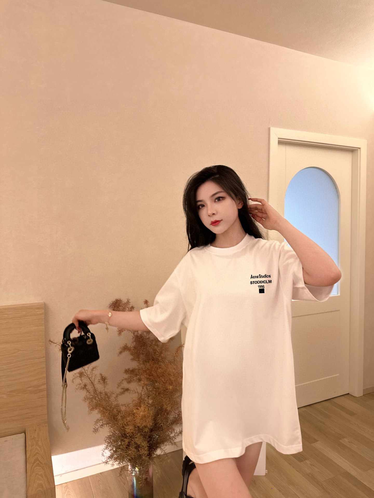 ￼ ￼ ￼ ￼ ￼ ￼ ￼ ￼ ￼￼ ACNE 新款字母印花双层重工短袖T桖 字母图案不管是T桖还是卫衣